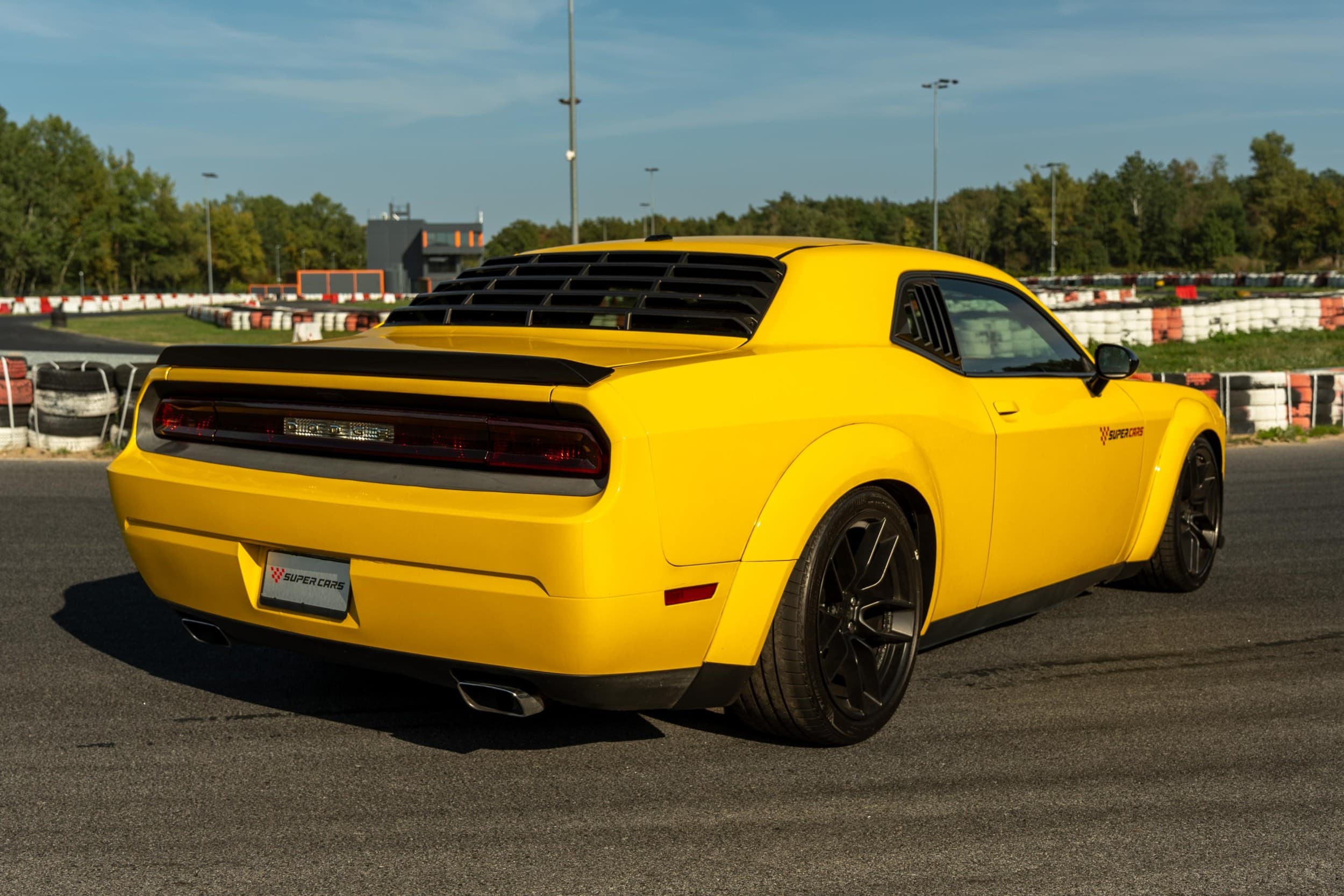 Jazda Dodge Challenger | 1 okrążenie | Tor Główny Poznań | Wyjątkowy Prezent