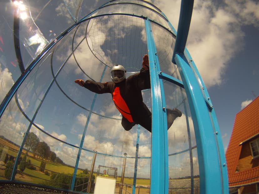 Lot w Tunelu Aerodynamicznym dla Dwojga (2 loty) | Warszawa (okolice)