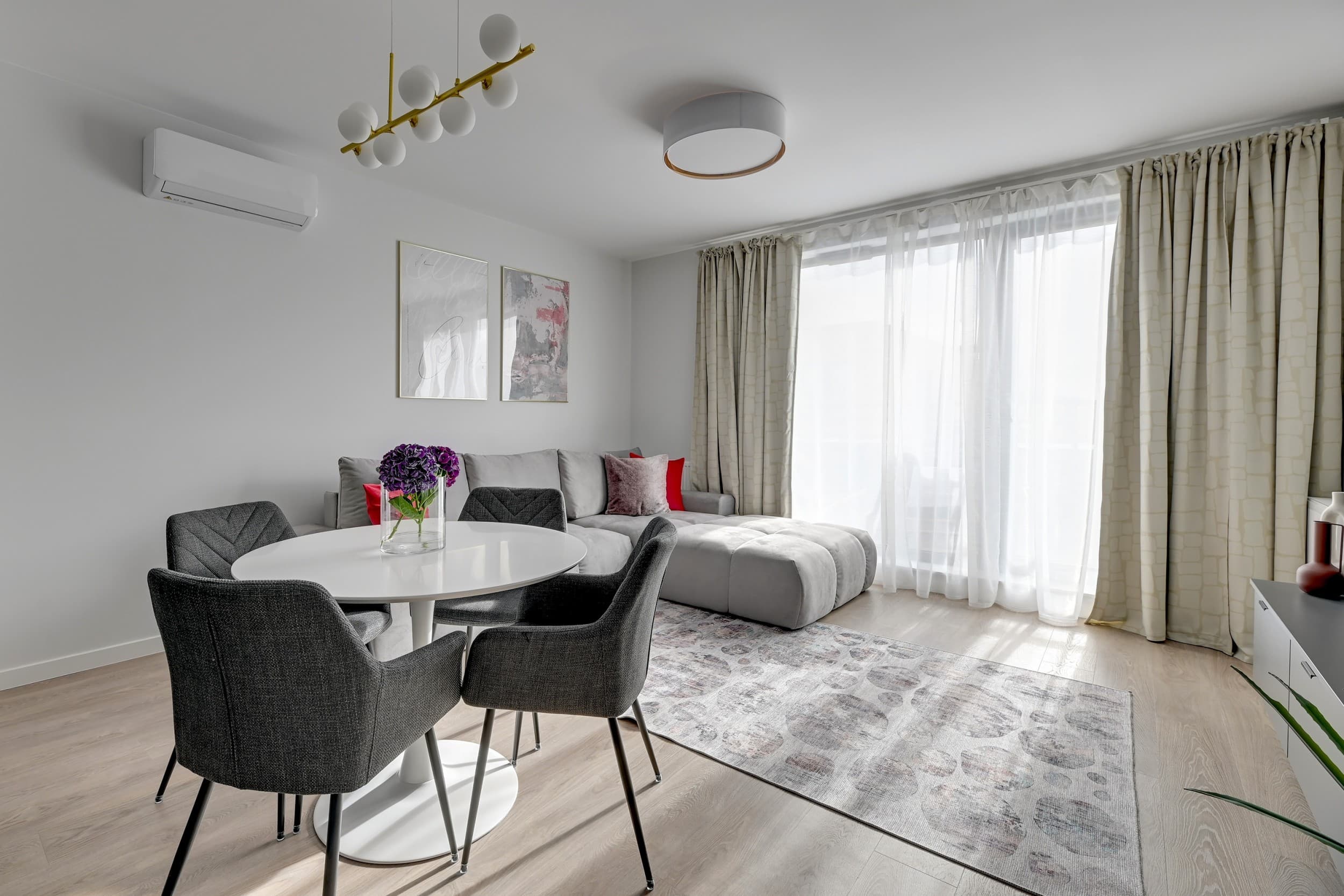 Wyjątkowy Pobyt w Apartamencie (2 Noce, 1-4 Osoby) | Lion Apartments | Gdańsk | Wyjątkowy Prezent