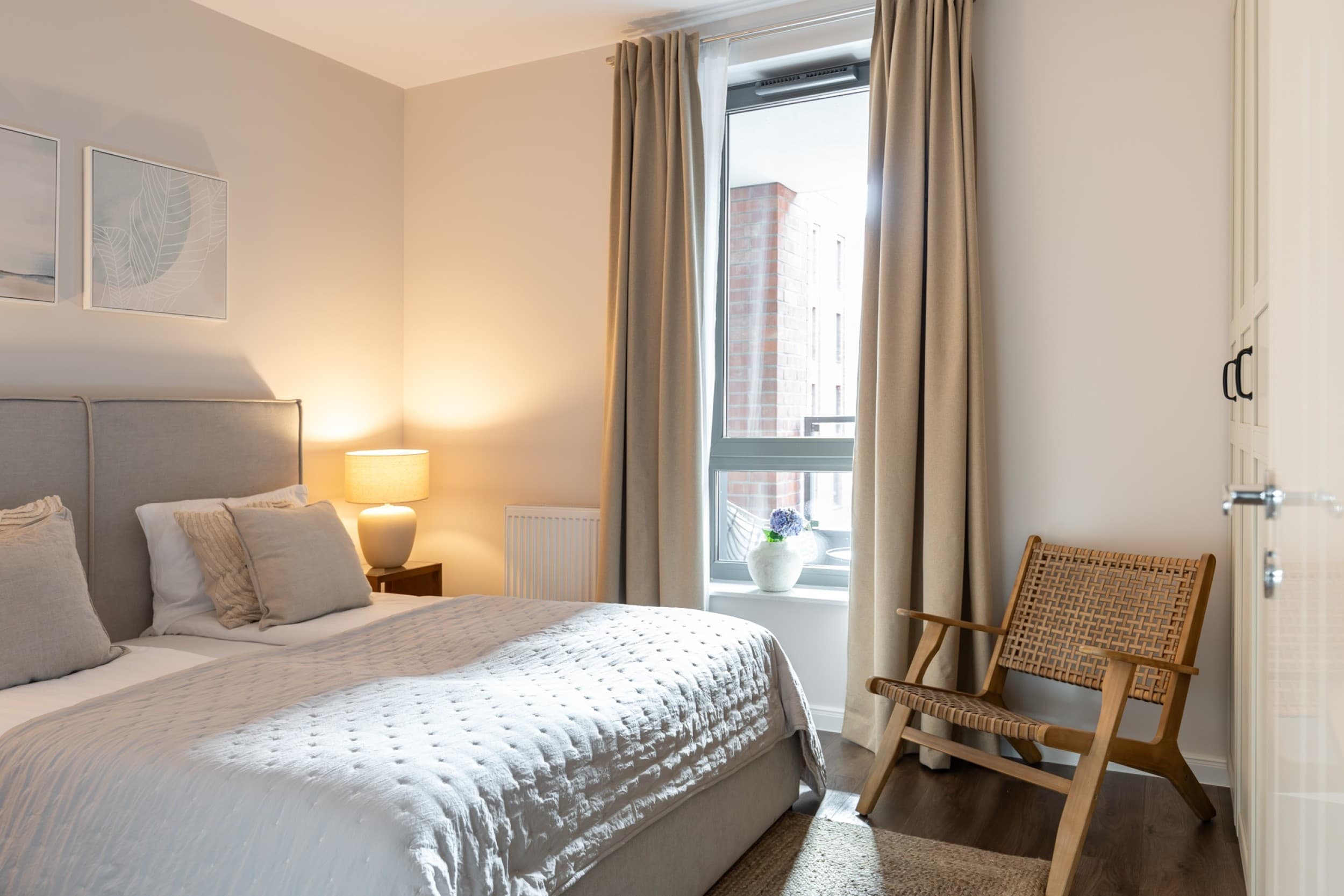 Romantyczny Pobyt w Apartamencie (4 Noce, 1-2 Osoby) | Lion Apartments | Gdańsk | Wyjątkowy Prezent