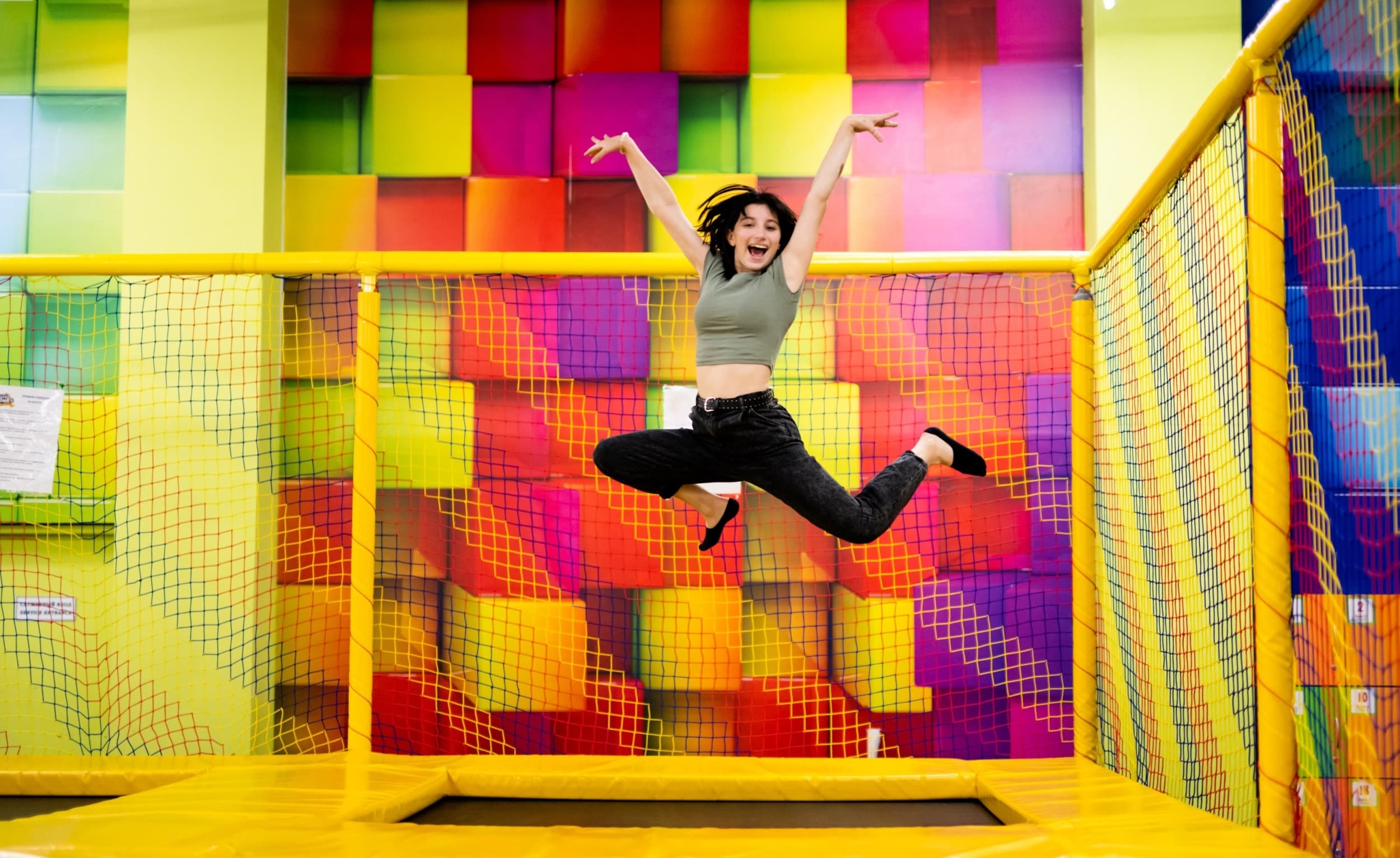 Szalona Zabawa w Parku Trampolin (120 minut) | Suwałki | Wyjątkowy Prezent