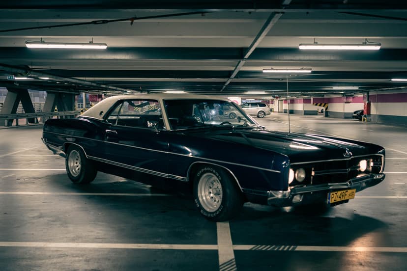 Przejazd Zabytkowym Fordem LTD | Poznań