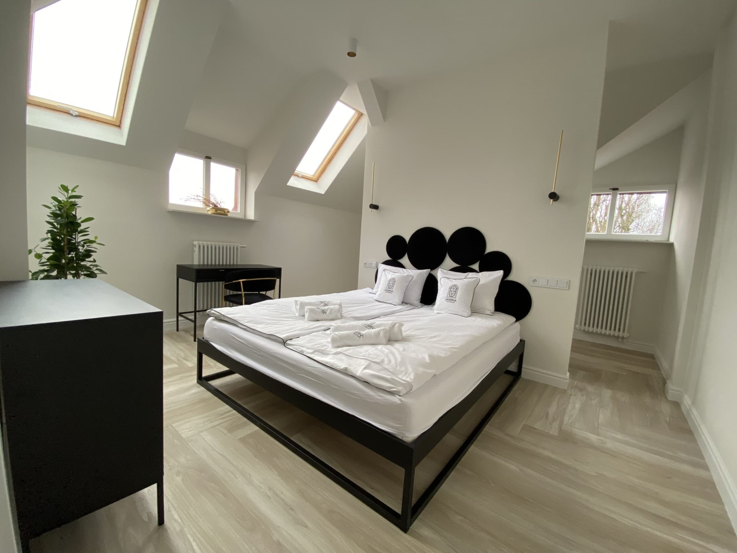 Pobyt w Apartamencie Superior (2 Noce, 1-4 Osoby) | Srebrna Luxury Apartments | Łódź | Wyjątkowy Prezent
