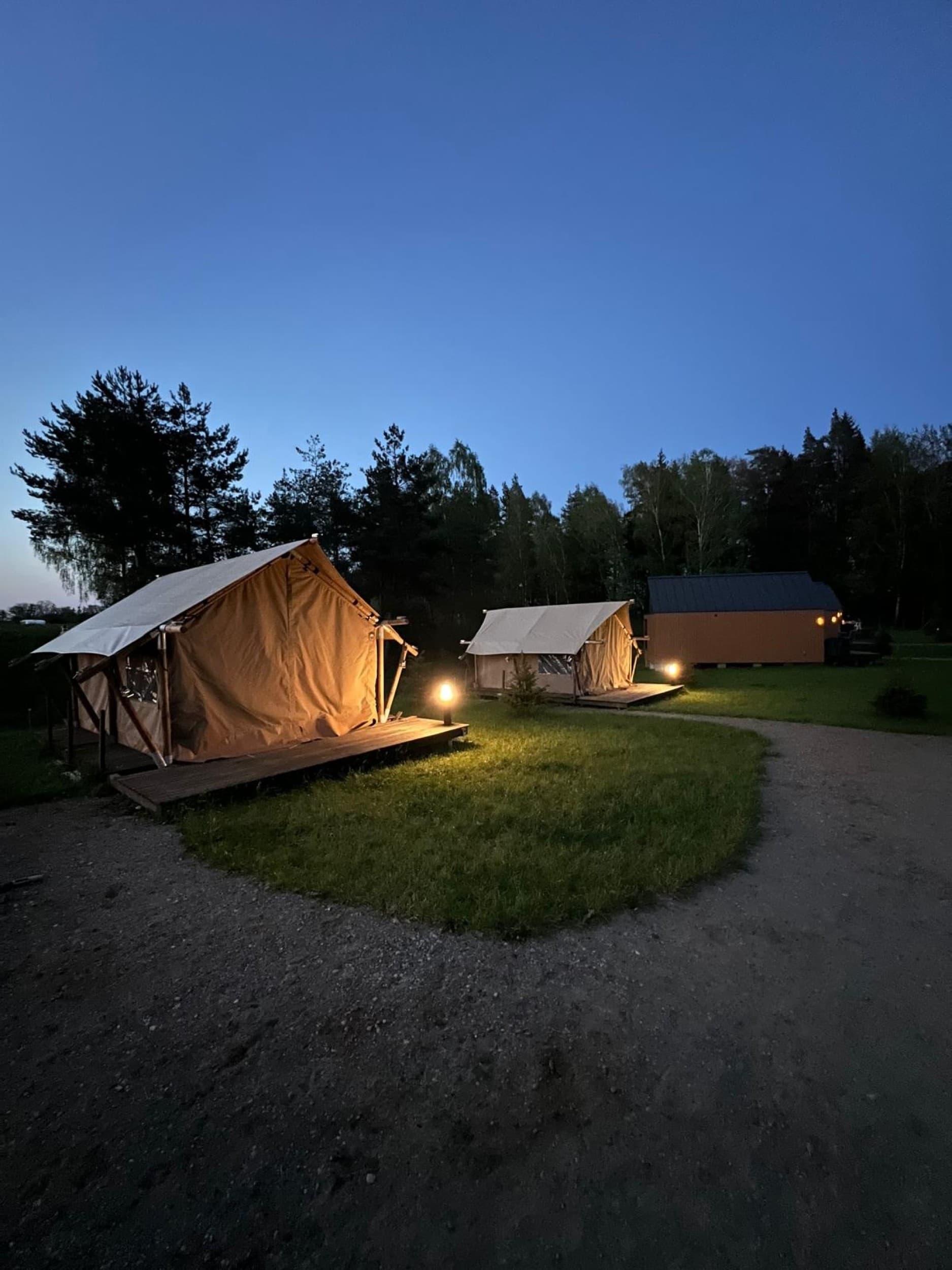 Wakacyjny Pobyt w Namiocie (5 Nocy, 2 Osoby) | Gulbity Camp | Gulbity | Wyjątkowy Prezent
