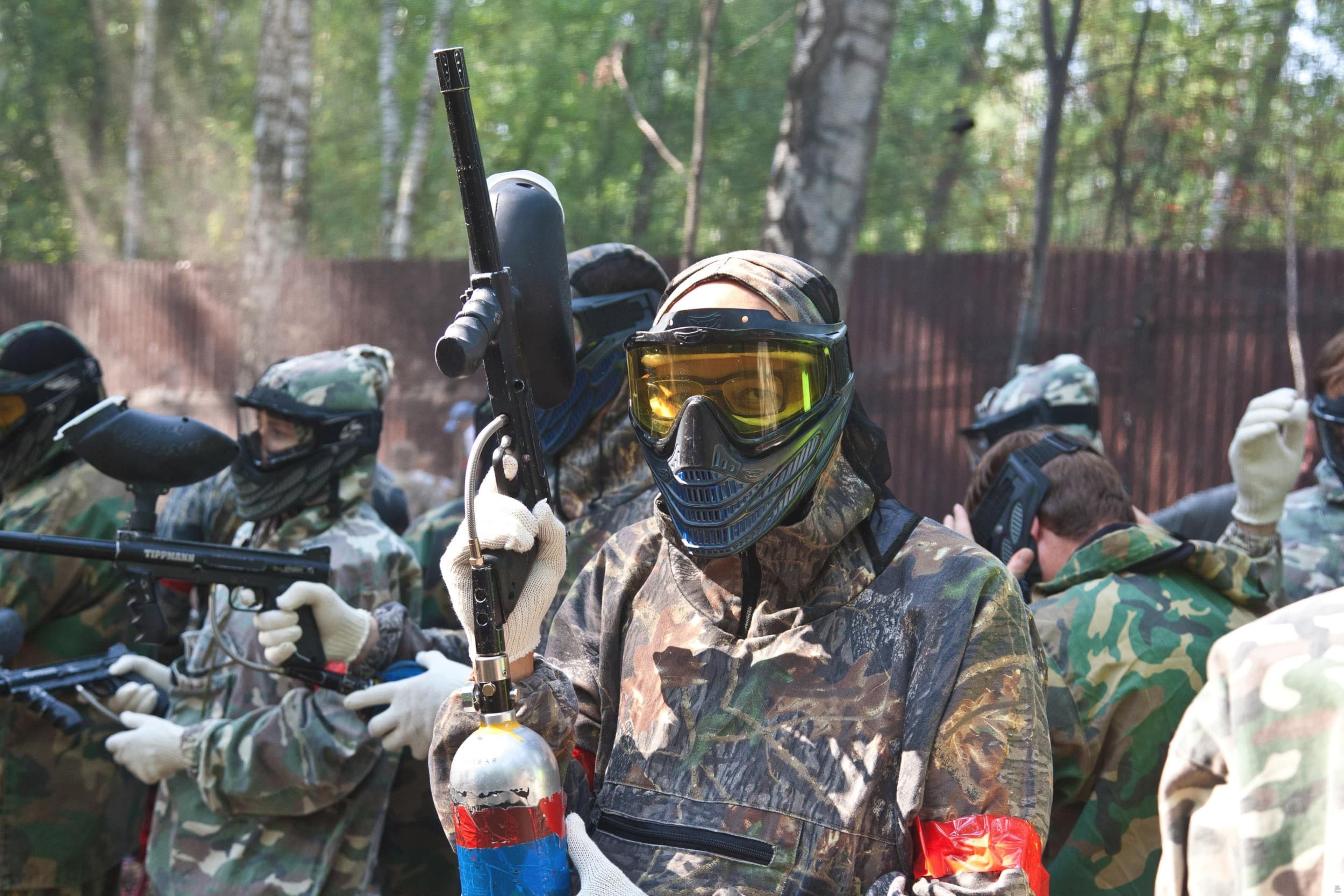 Poznaj Paintball Plus dla Przyjaciół | Stary Folwark | Wyjątkowy Prezent