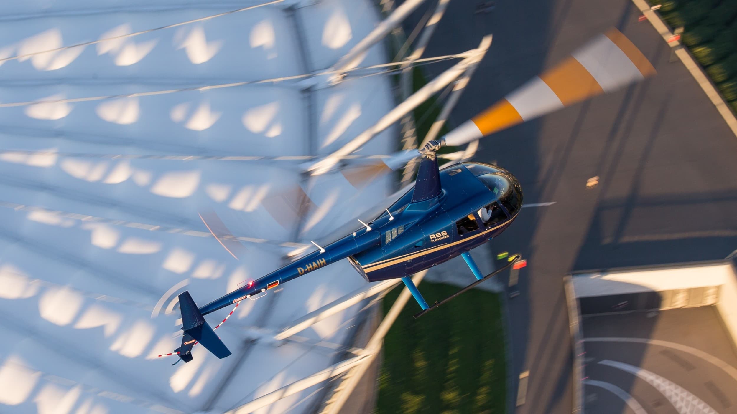 Lot Widokowy Helikopterem Plus (30 minut) | Warszawa