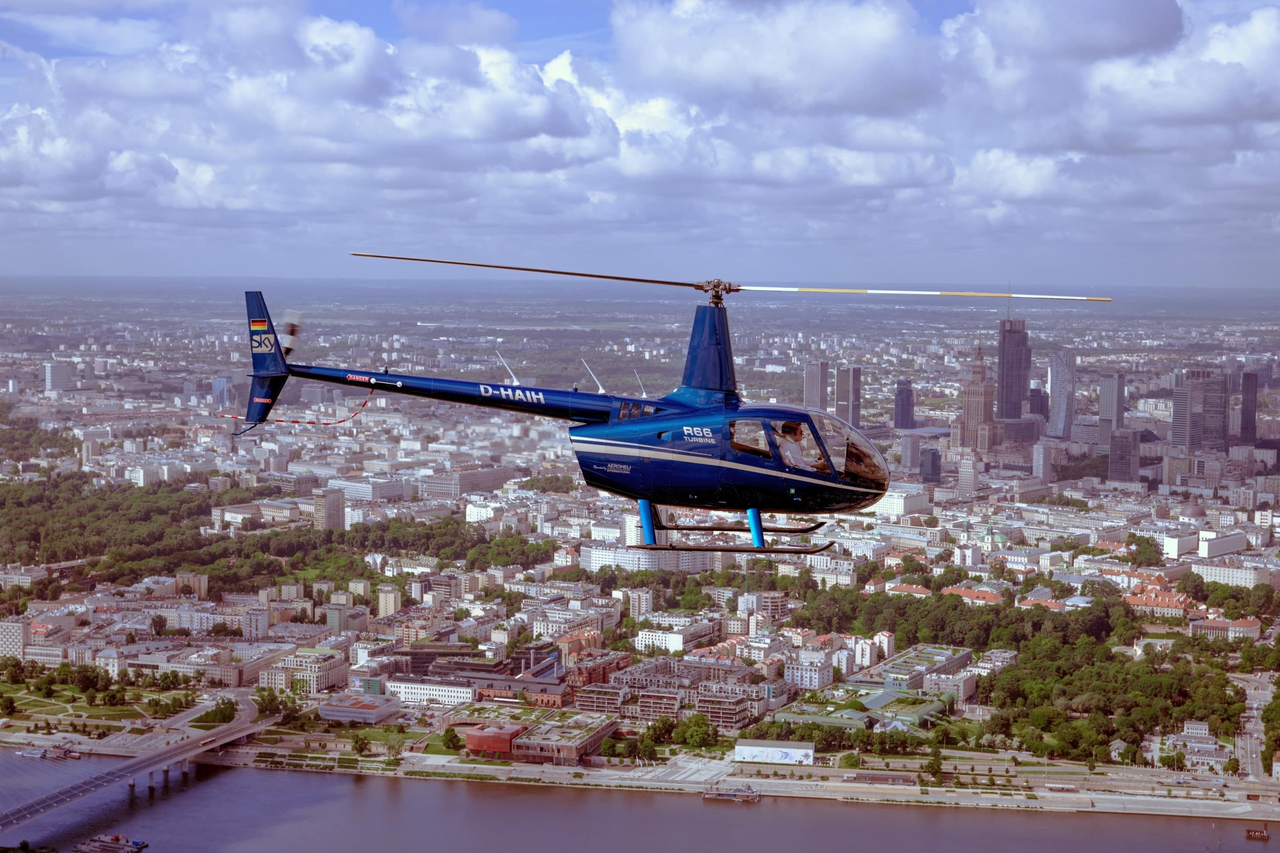 Lot Widokowy Helikopterem Plus (30 minut) | Warszawa