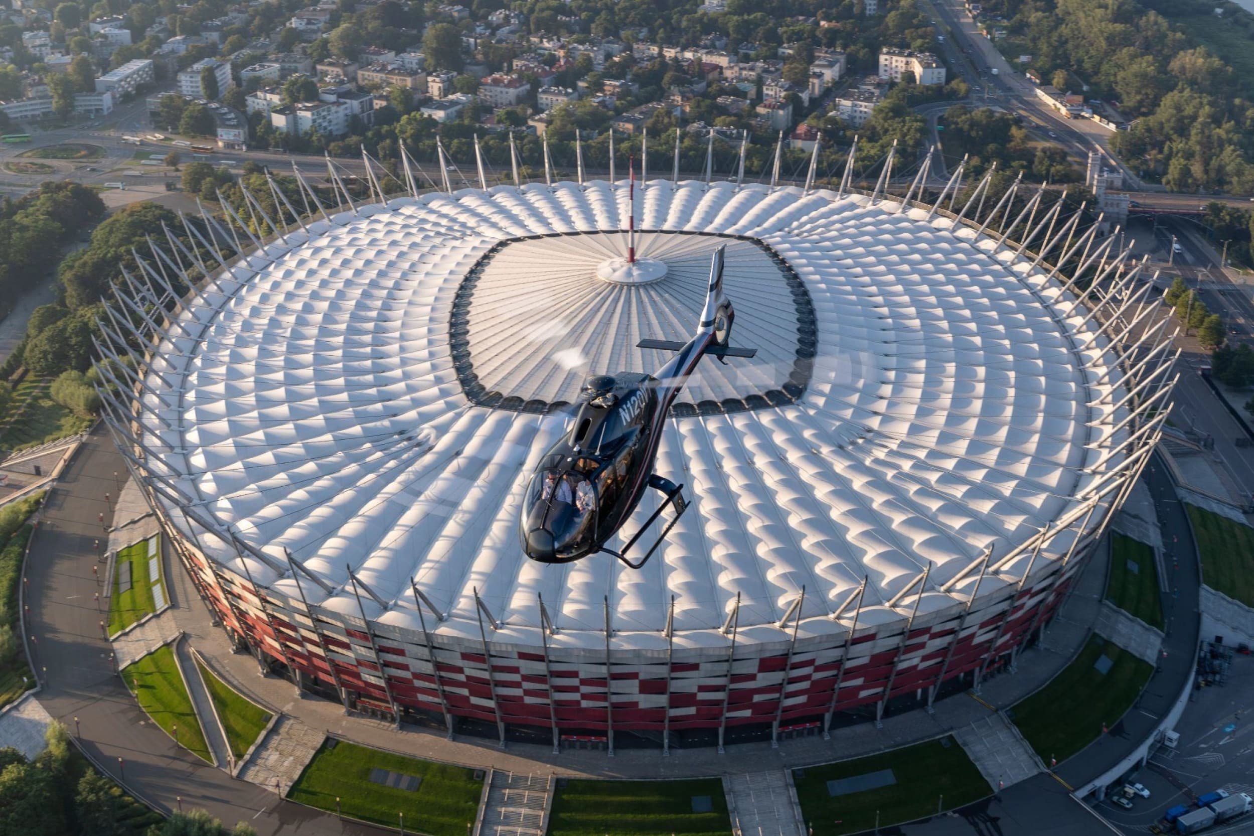 Ekskluzywny Lot Helikopterem (30 minut) | Warszawa | Wyjątkowy Prezent