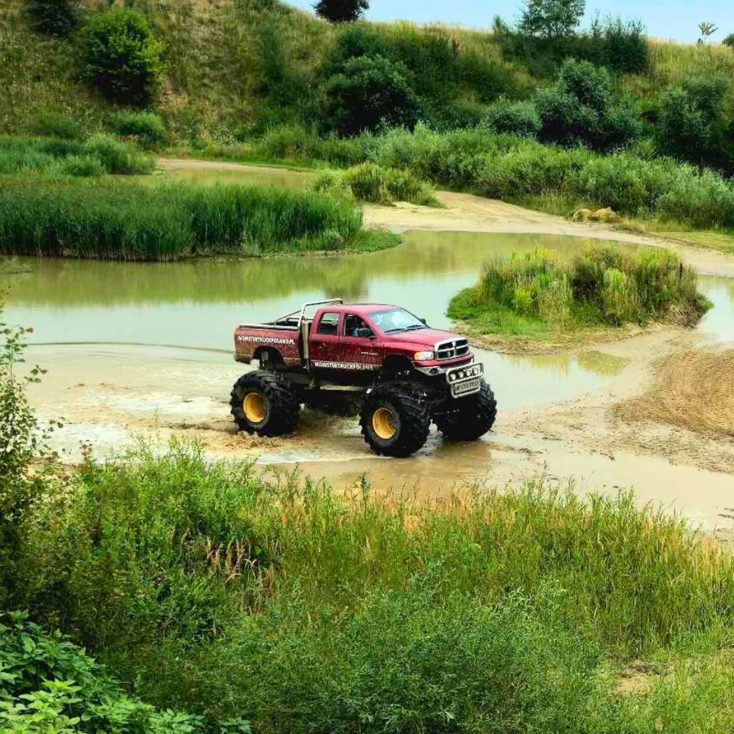 Jazda Co-Drive Monster Truckiem (2 osoby) | Wiele Lokalizacji | Wyjątkowy Prezent