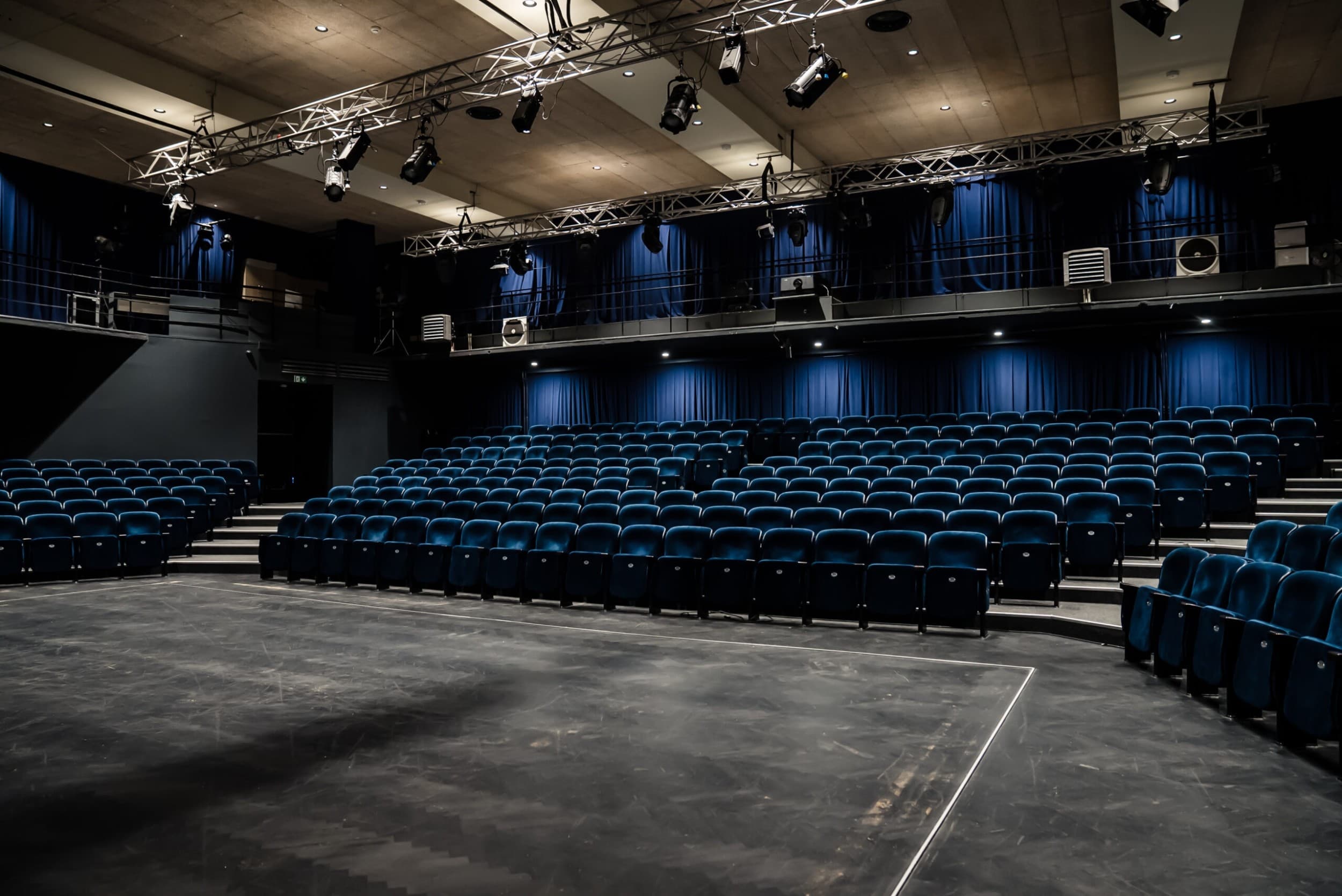 Spektakl w Teatrze Garnizon Sztuki dla Dwojga | Warszawa | Wyjątkowy Prezent