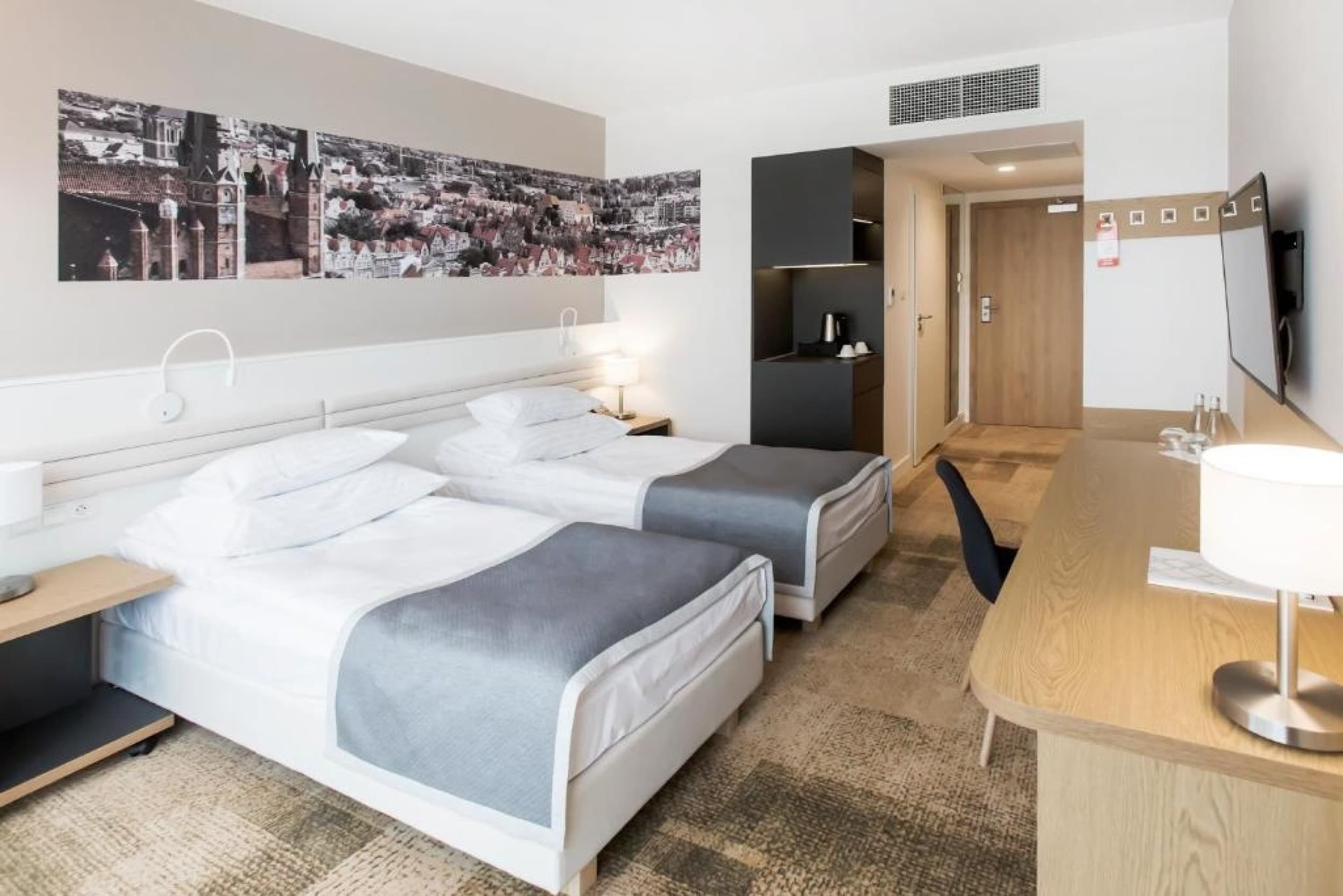 Urokliwy Pobyt (1 Noc, 2 Osoby) | Hotel Platan | Gdańsk | Wyjątkowy Prezent