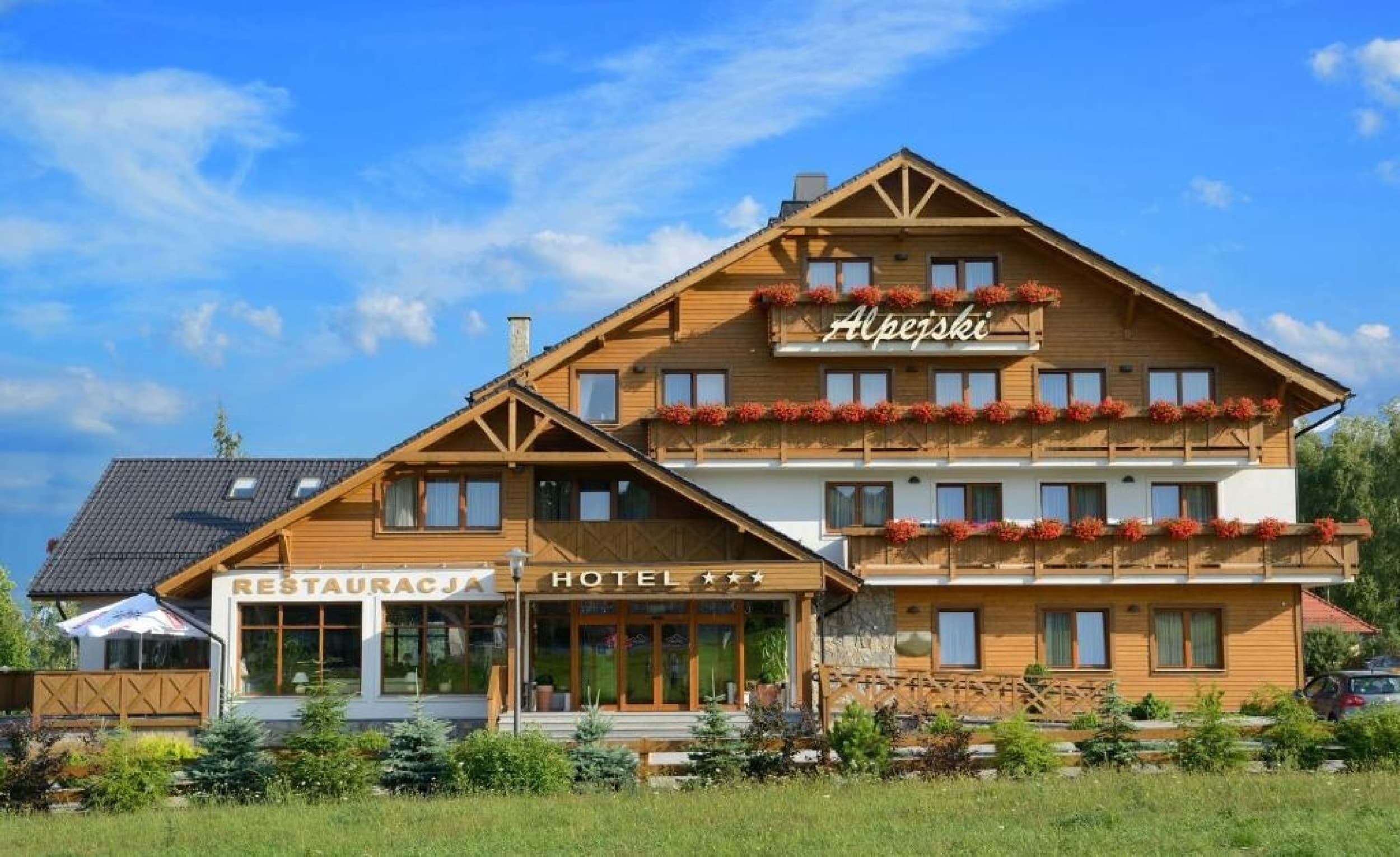 Romantyczny Pobyt (2 Noce, 2 Osoby) | Hotel Alpejski | Polanica-Zdrój