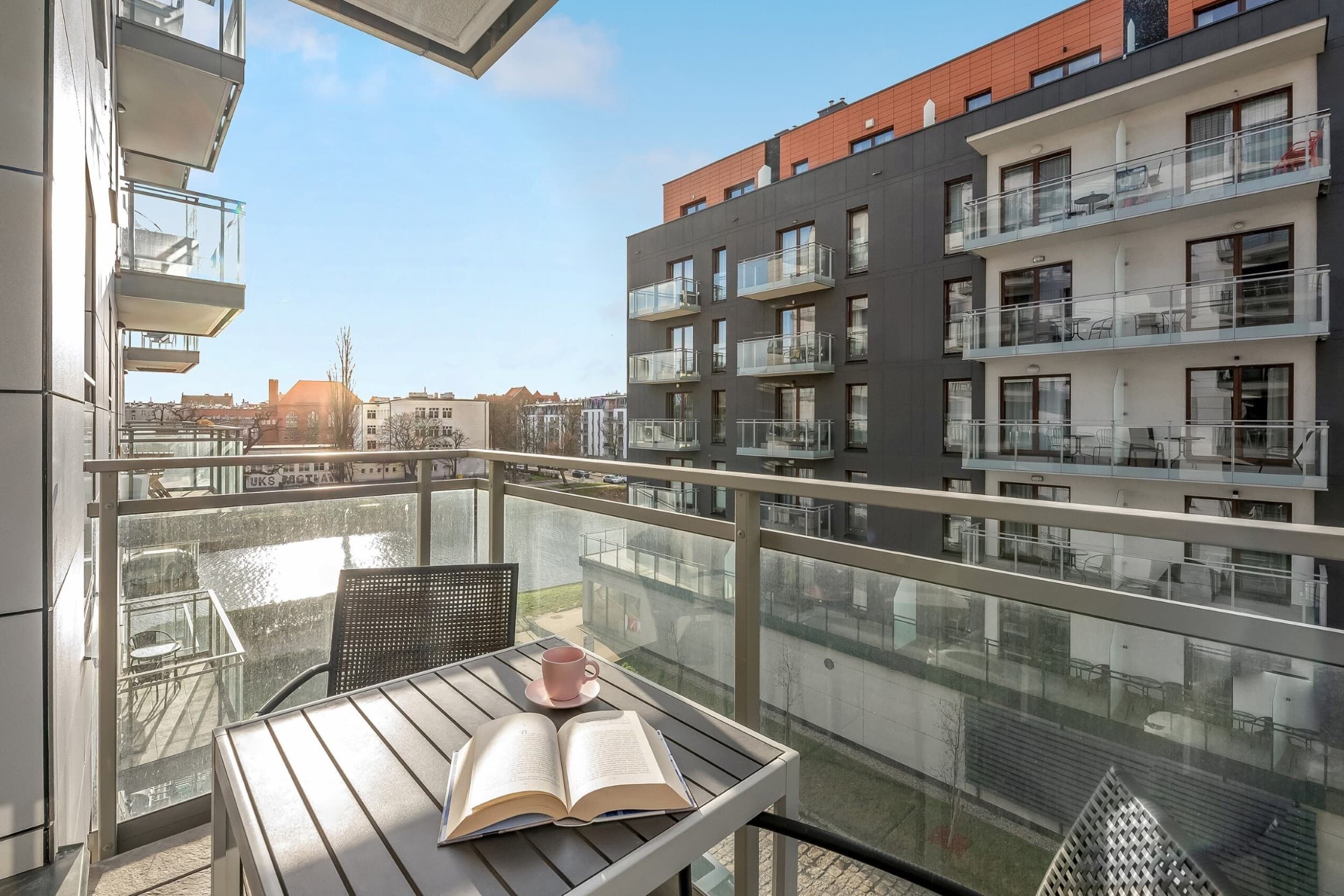 Pobyt w Apartamencie (2 Noce, 1-4 Osoby) | Flatbook Apartments | Gdańsk