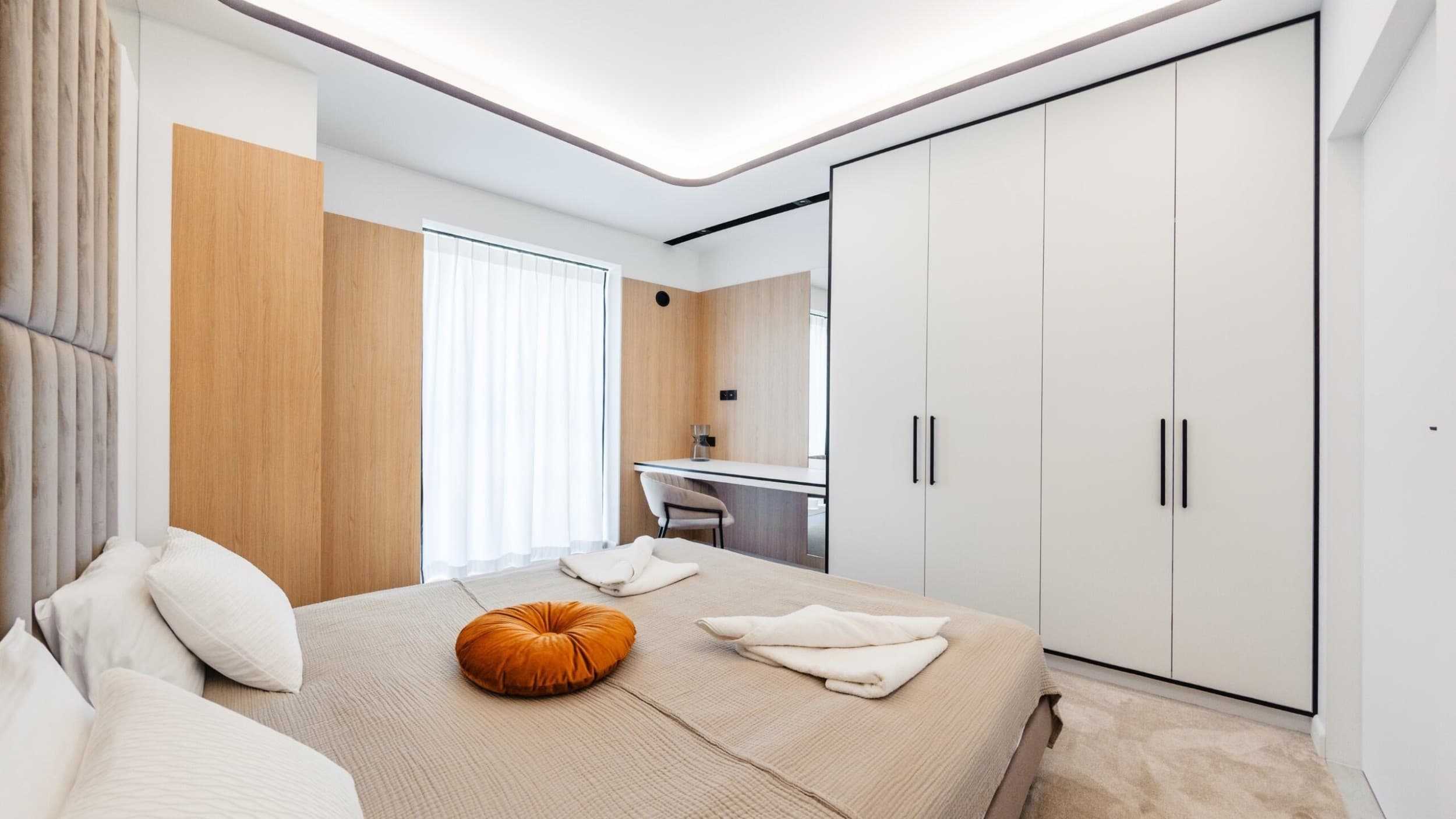 Pobyt w Luksusowym Apartamencie Yacht Park (2 Noce, 1-4 Osoby) | Flatbook Apartments | Gdynia | Wyjątkowy Prezent