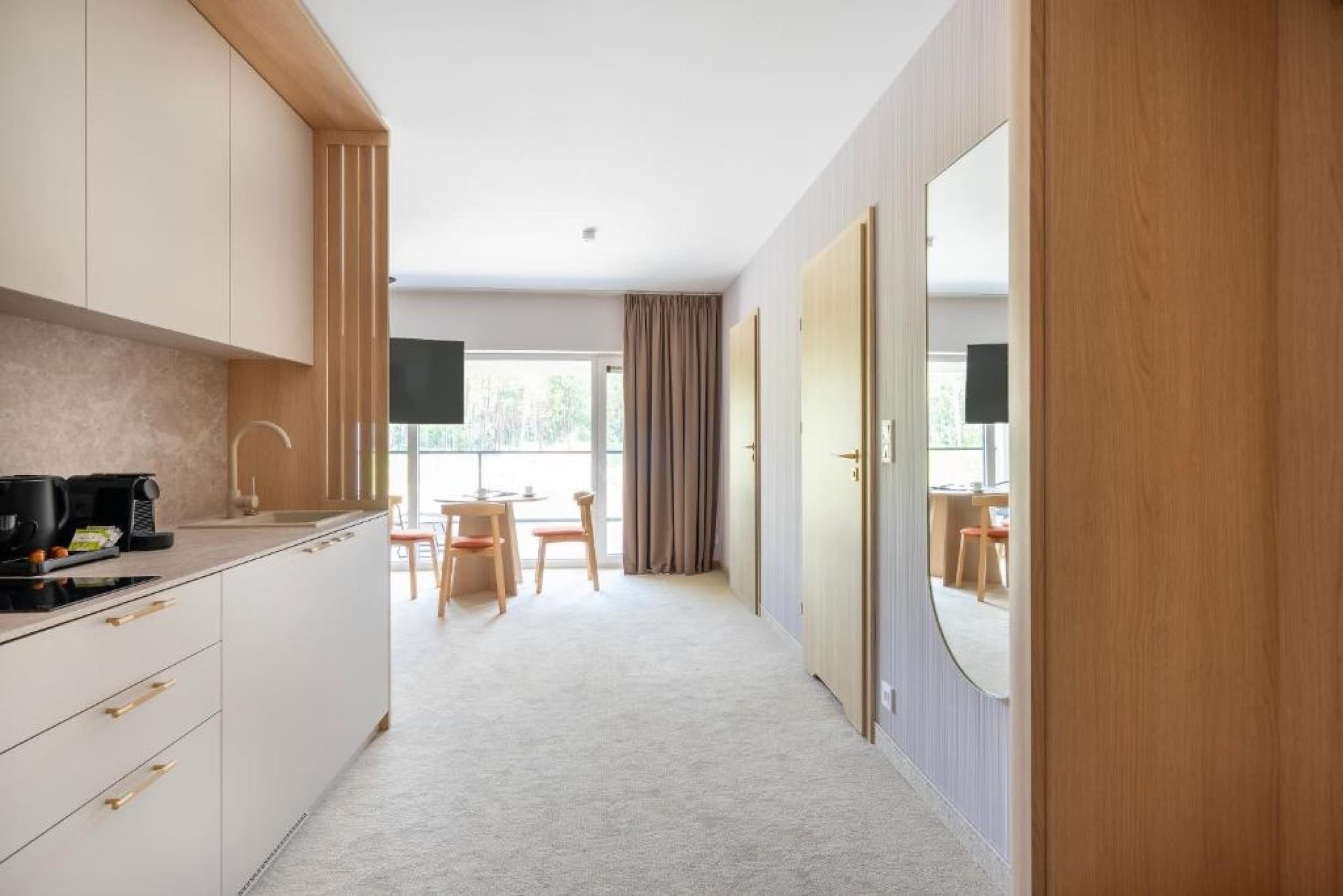 Pobyt w Apartamencie (2 Noce, 1-4 Osoby) | Sea Shell Apartments | Łukęcin | Wyjątkowy Prezent