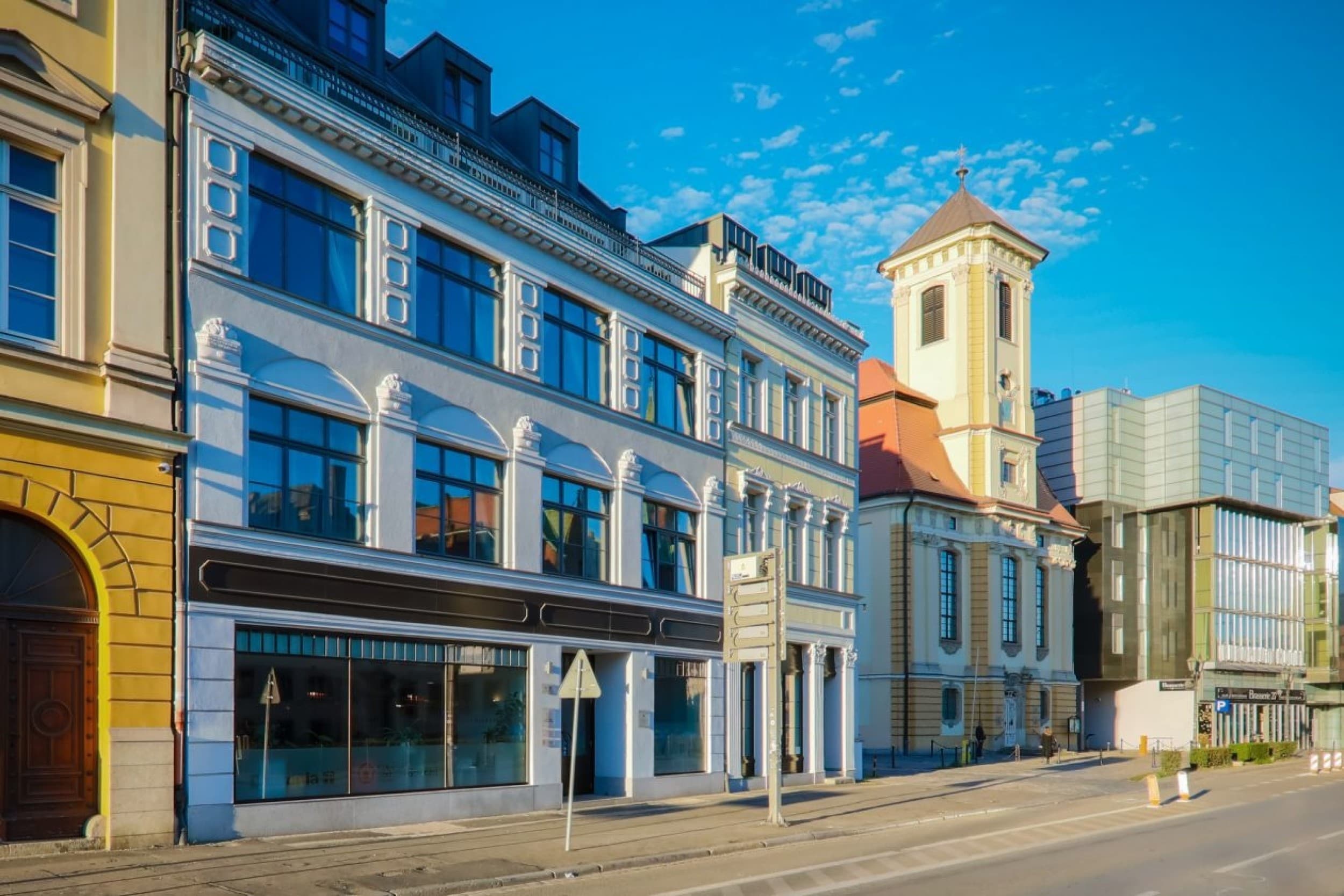 Urokliwy Pobyt (3 Noce, 2 Osoby) | Kamienica pod Aniołami | Wrocław | Wyjątkowy Prezent