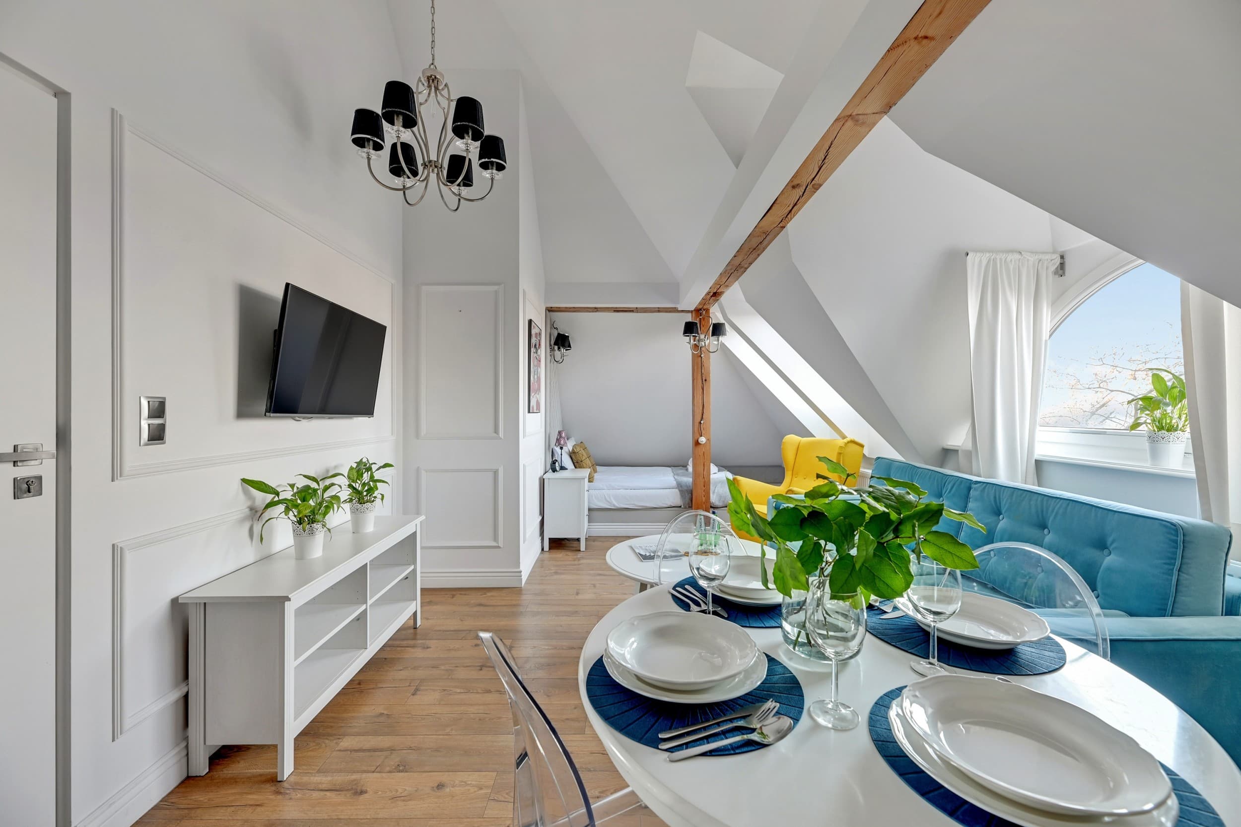 Luksusowy Pobyt w Apartamencie (2 Noce, 1-4 Osoby) | Lion Apartments Sopot | Sopot | Wyjątkowy Prezent