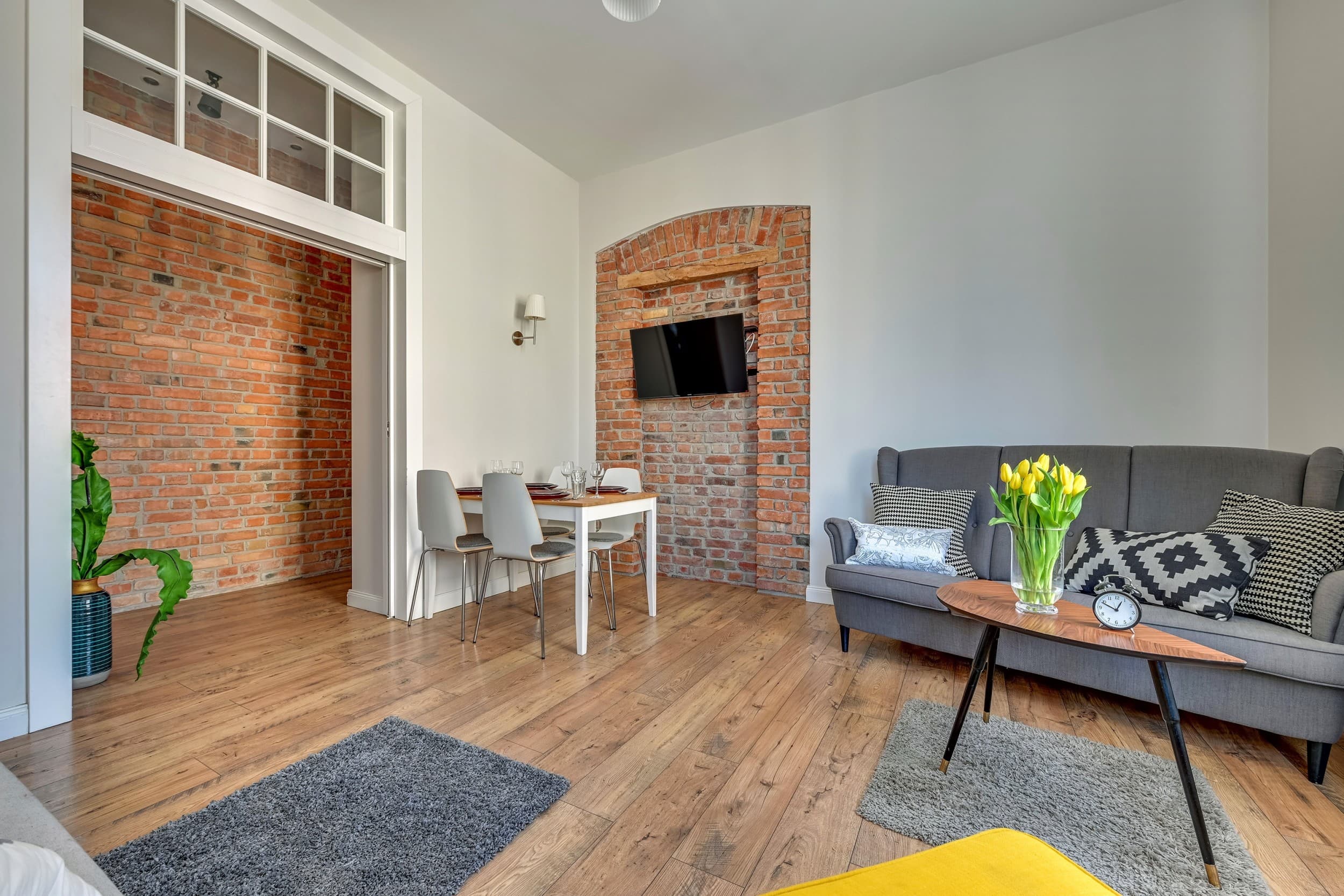 Niezapomniany Pobyt w Apartamencie (2 Noce, 1-4 Osoby) | Lion Apartments Sopot | Sopot  | Wyjątkowy Prezent