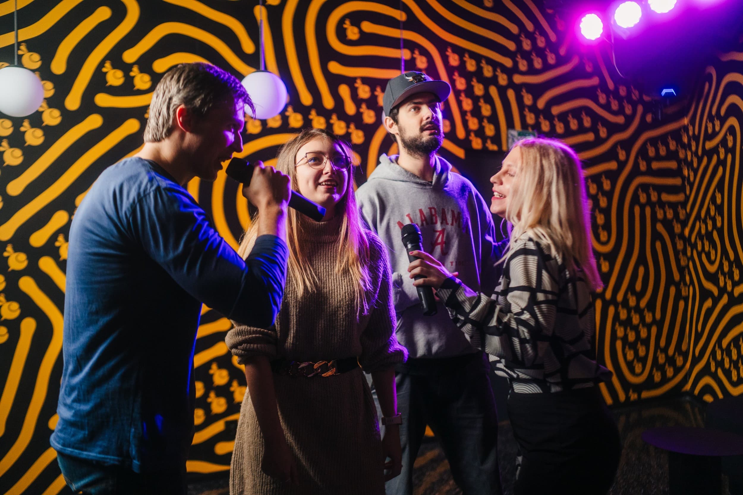 Impreza Karaoke dla Przyjaciół | Wrocław | Wyjątkowy Prezent