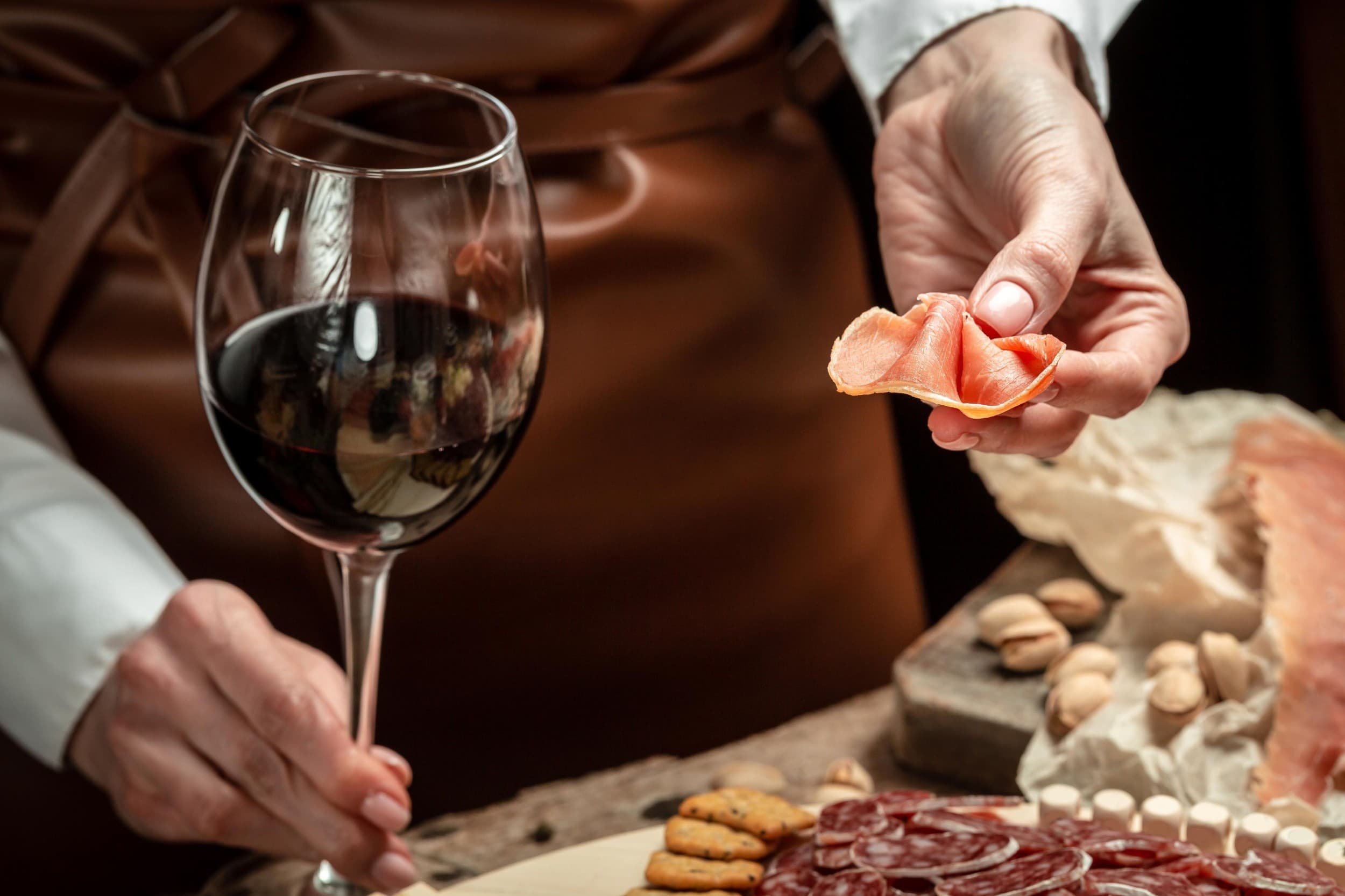 Luksusowa Degustacja Wina z Foodparingiem | Kraków | Wyjątkowy Prezent