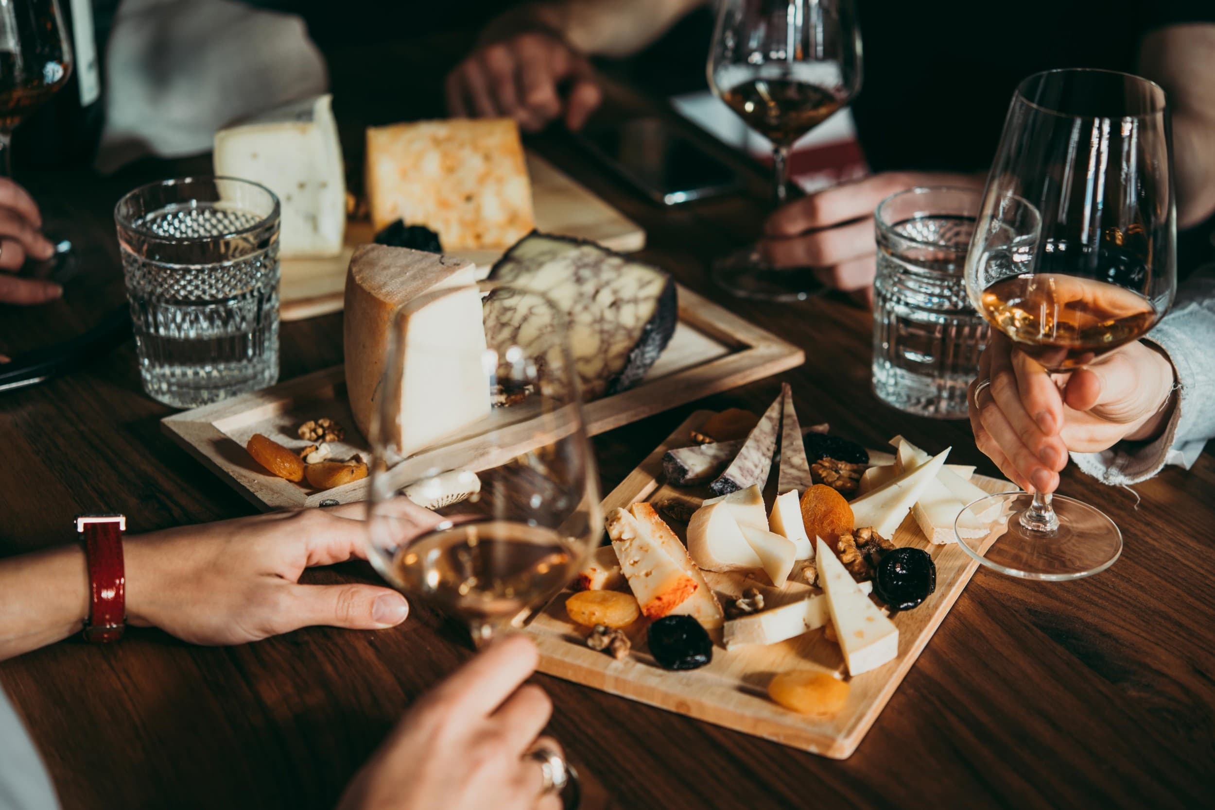 Luksusowa Degustacja Wina z Foodparingiem | Kraków | Wyjątkowy Prezent