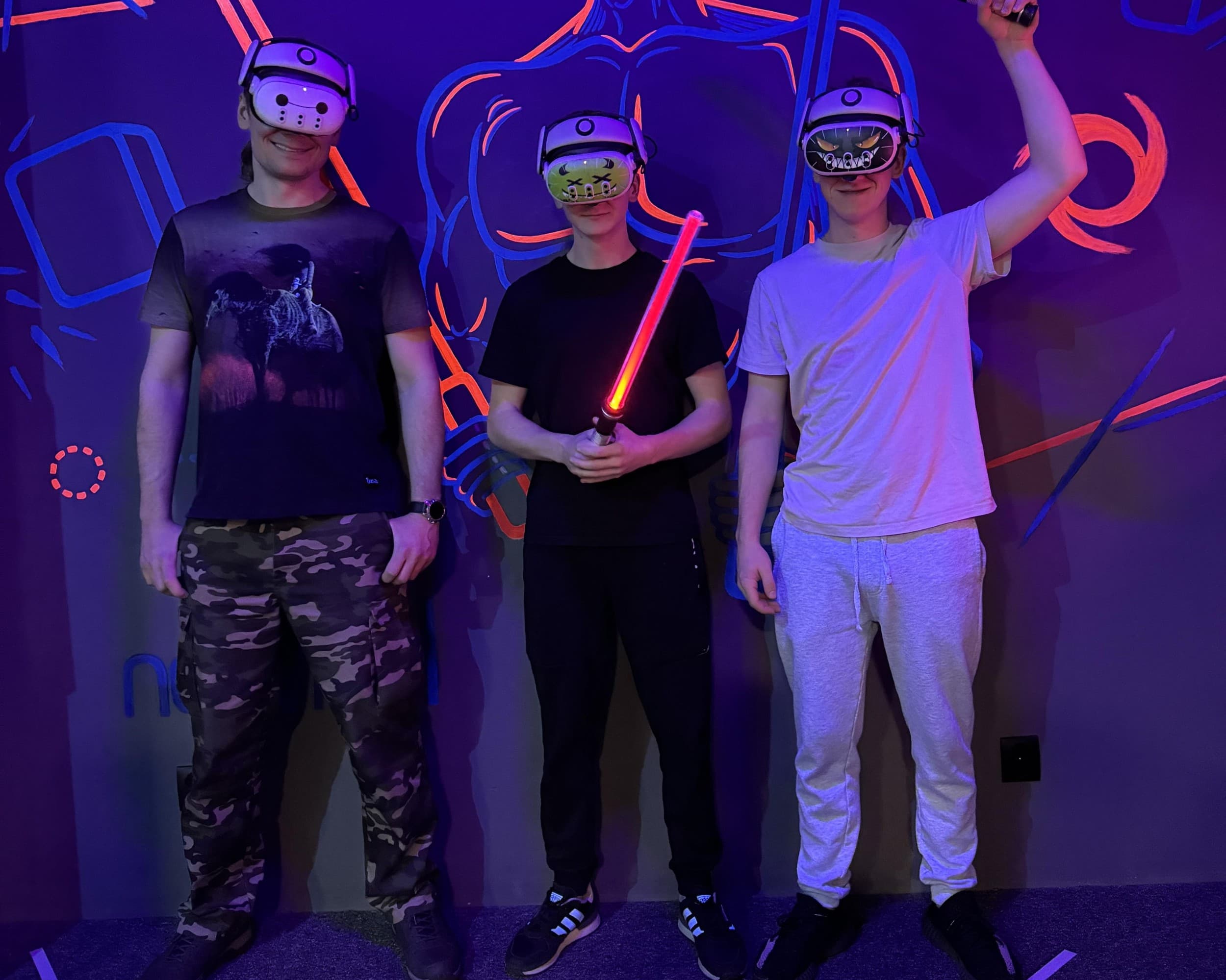 Przygoda w Wirtualnym Świecie dla Dwojga - VR Quest 3 | Warszawa  | Wyjątkowy Prezent