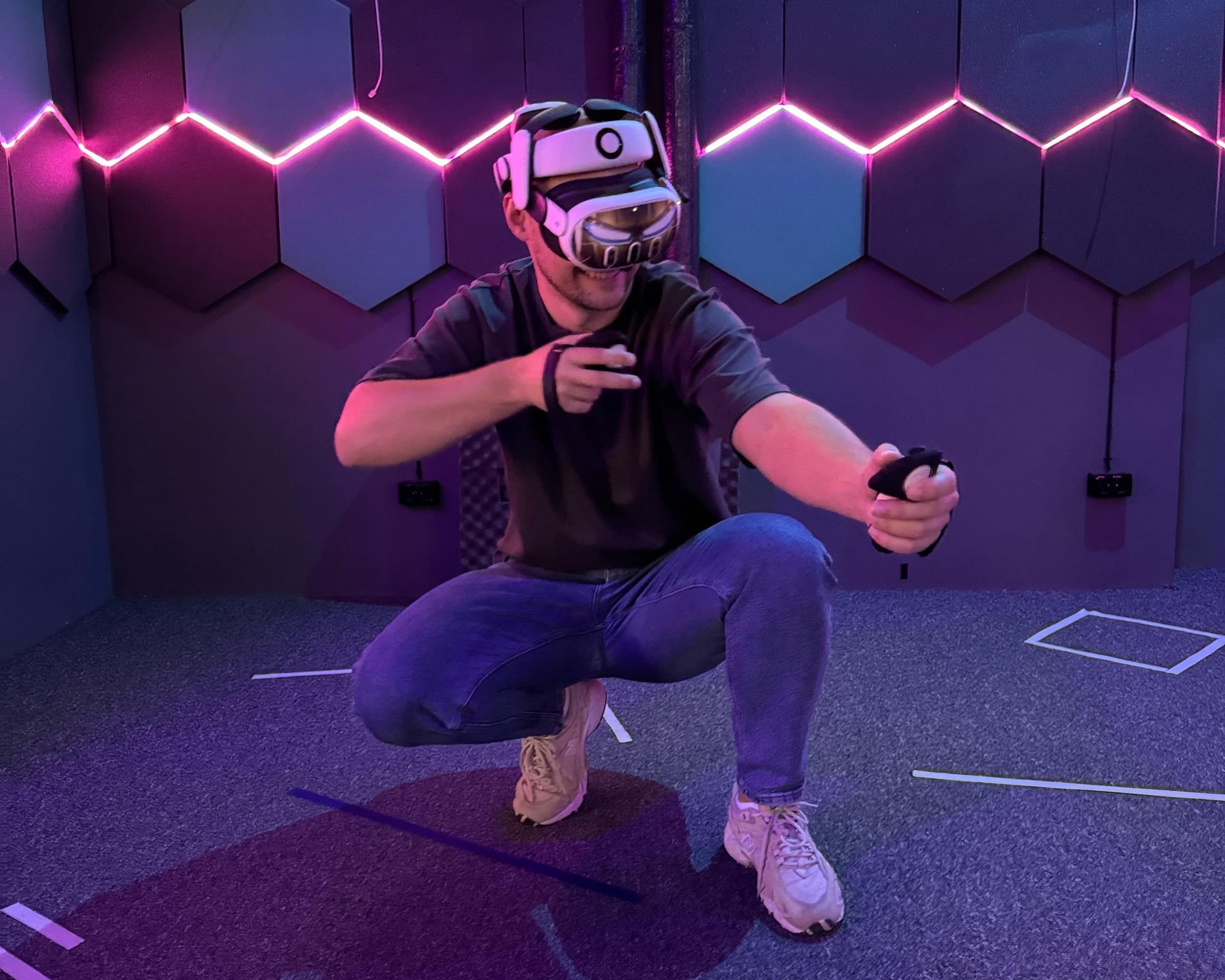 Przygoda w Wirtualnym Świecie dla Dwojga - VR Quest 3 | Warszawa  | Wyjątkowy Prezent