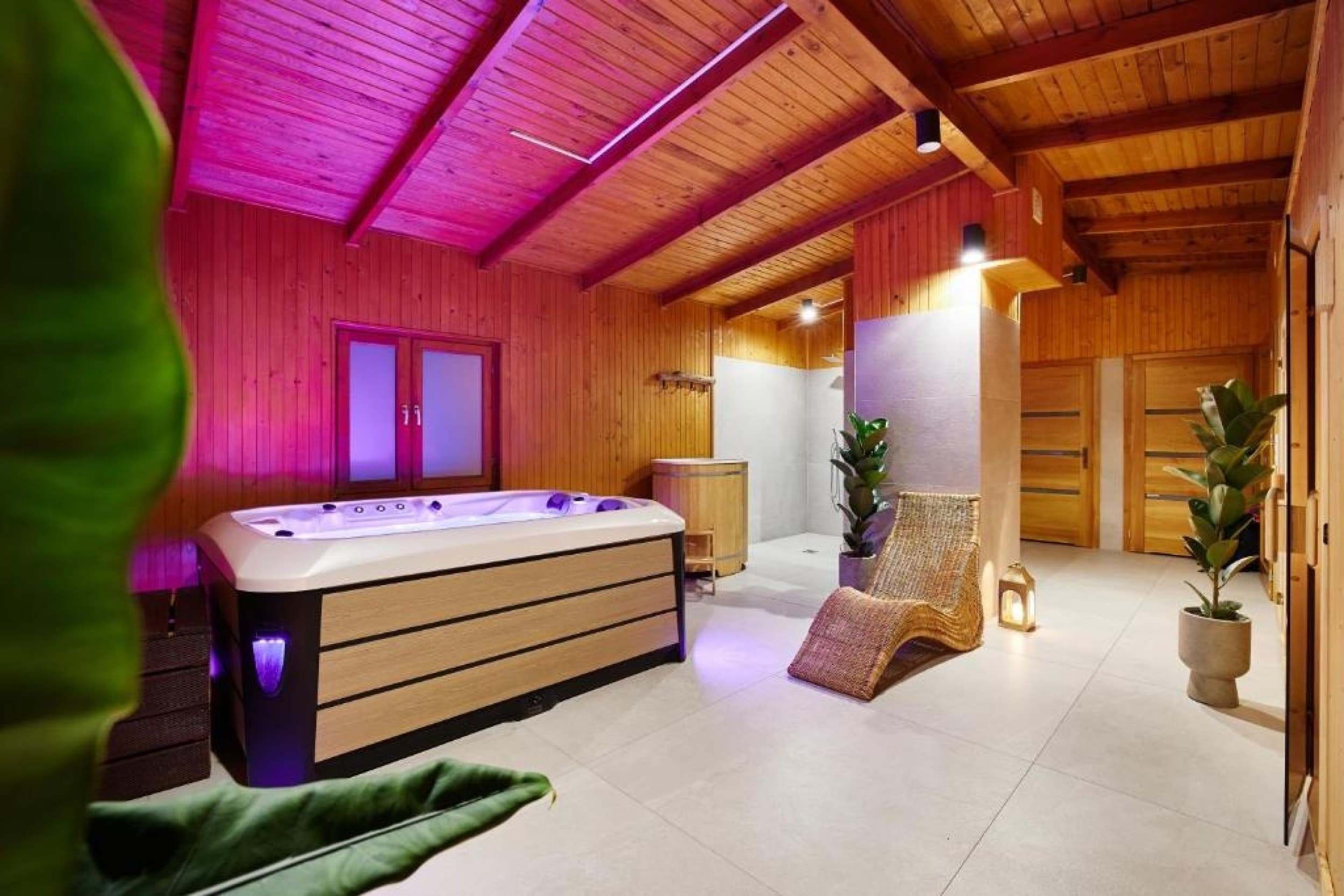 Relaksujący Pobyt (2 Noce, 2 Osoby) | Resort Zacisze | Konopnica | Wyjątkowy Prezent