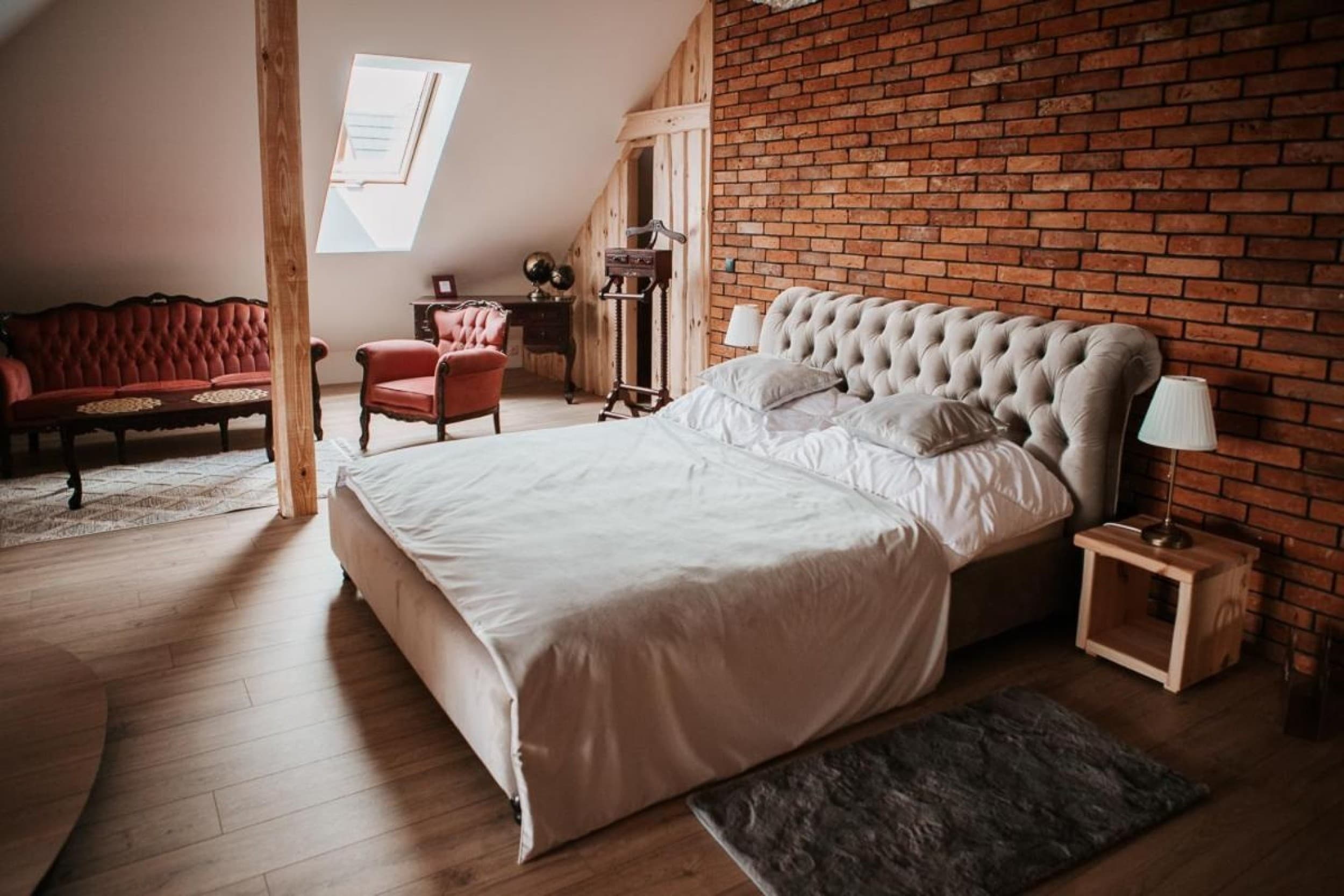 Romantyczny Pobyt w Apartamencie (1 Noc, 2 Osoby) | Skansen Bicz Family & SPA | Bicz | Wyjątkowy Prezent