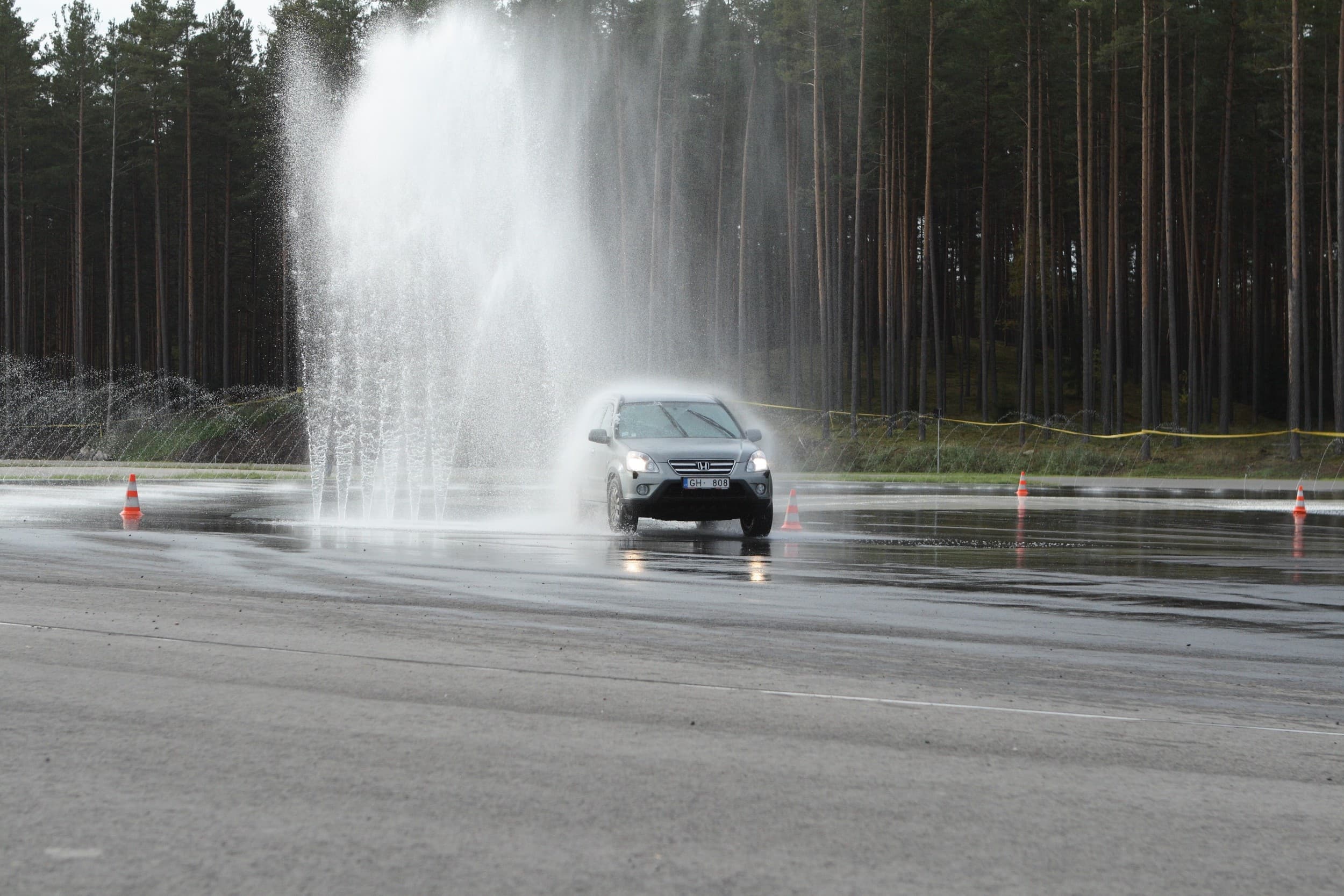 Szkolenie na Płycie Poślizgowej (150 minut) | Legionowo (okolice)  | Wyjątkowy Prezent
