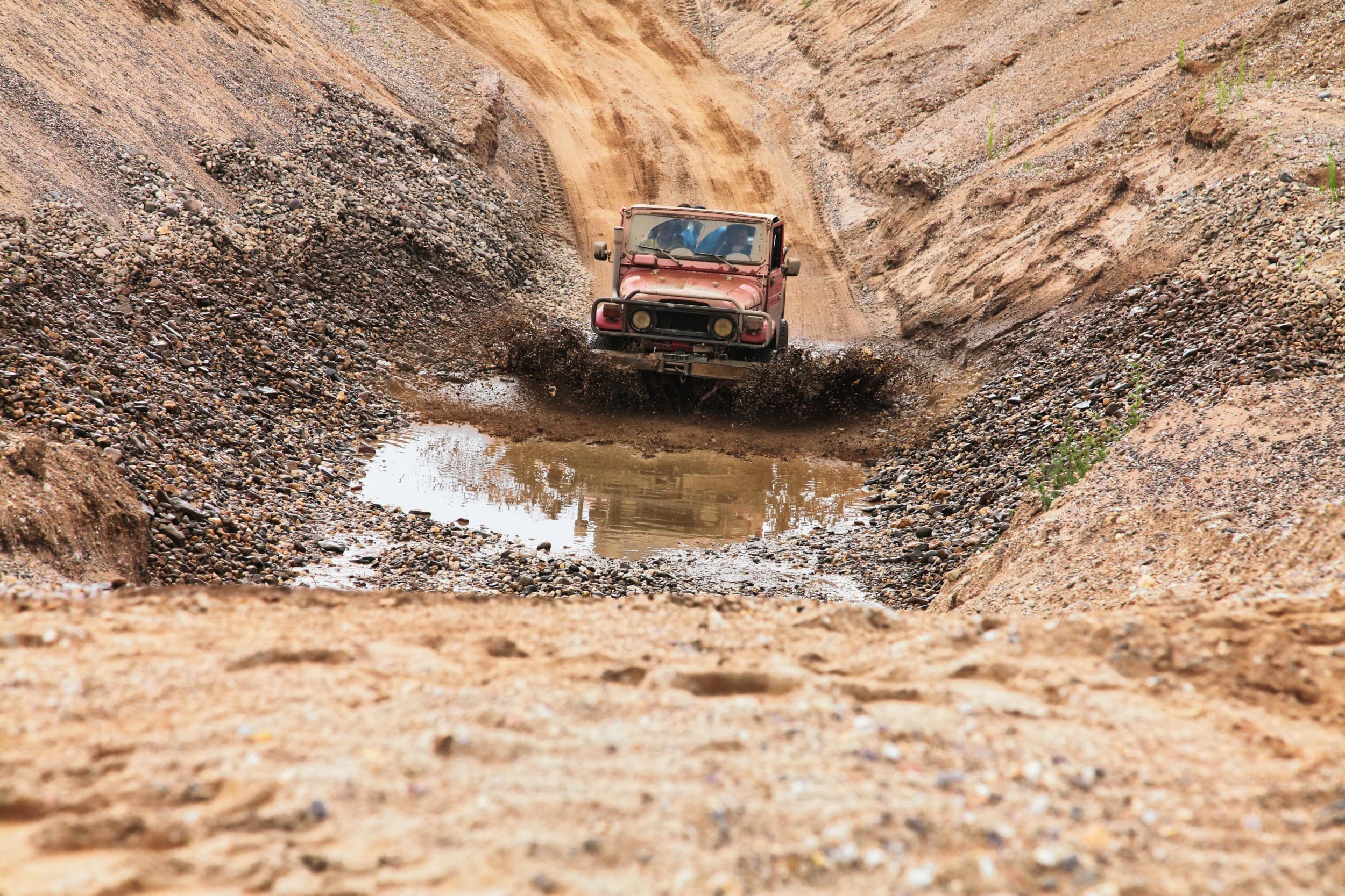 Jazda Off-Road Jeep Cherokee XJ (60 minut) | Zamość | Wyjątkowy Prezent