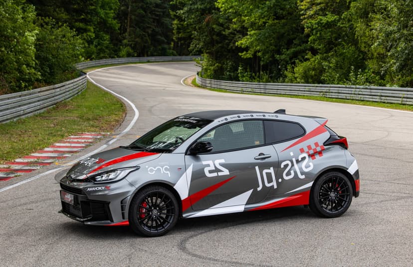 Jazda Toyotą GR Yaris | 1 okrążenie | Wiele Lokalizacji
