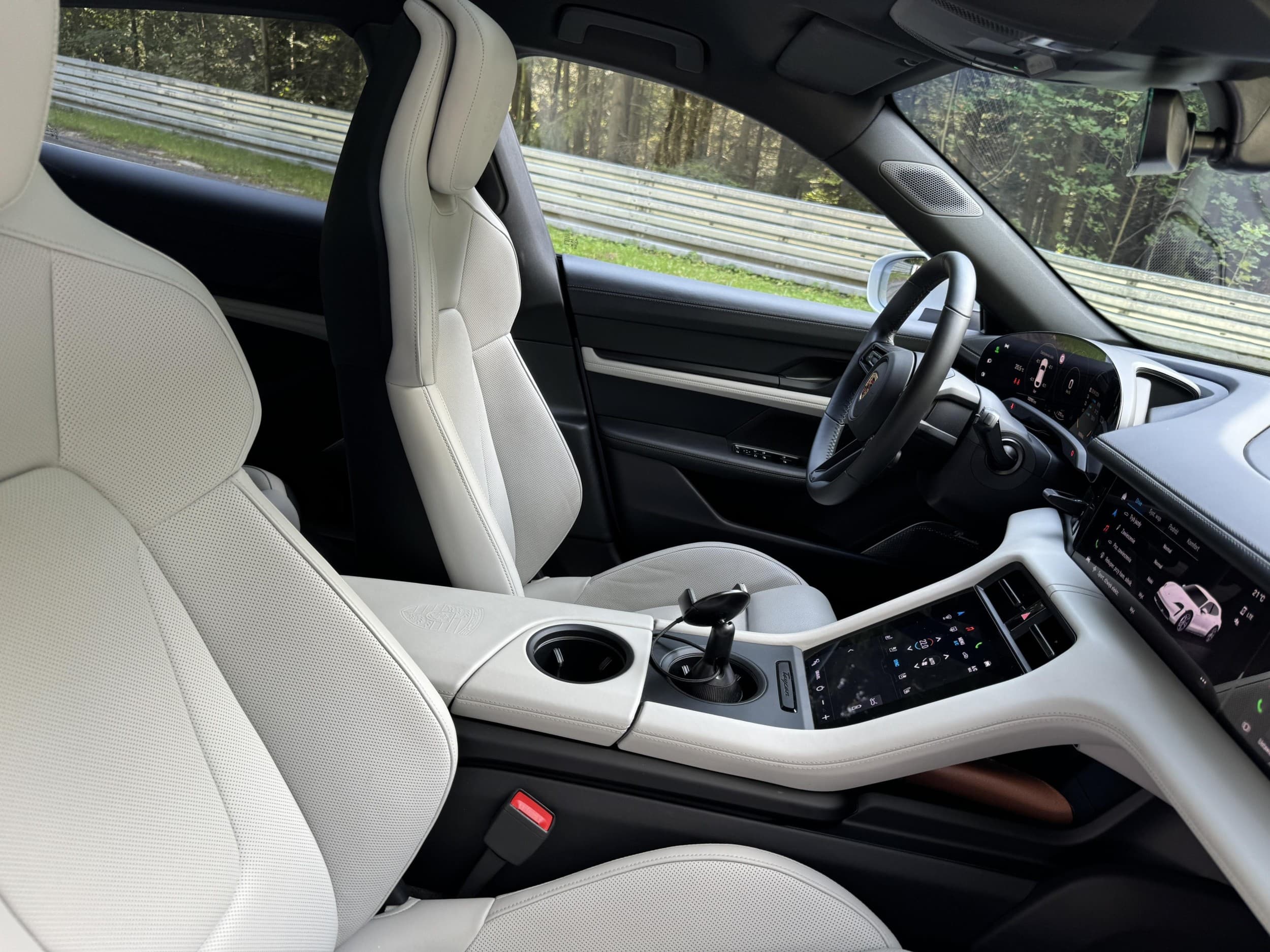 Jazda Porsche Taycan Cross Turismo 4S Performance Plus | 1 okrążenie | Kielce | Wyjątkowy Prezent