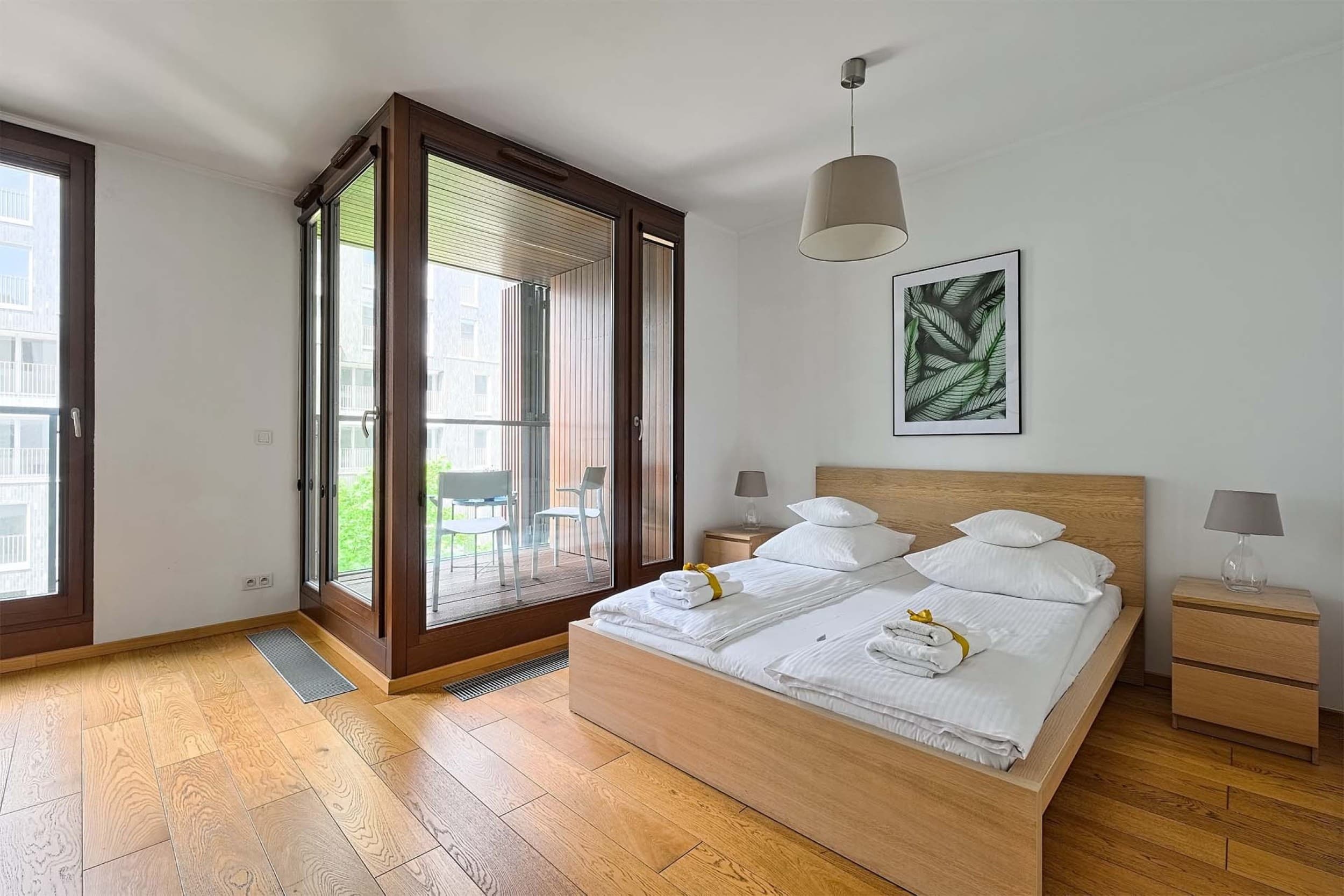 Pobyt w Apartamencie (2 Noce, 2 Osoby)  | Go Apartments | Warszawa | Wyjątkowy Prezent