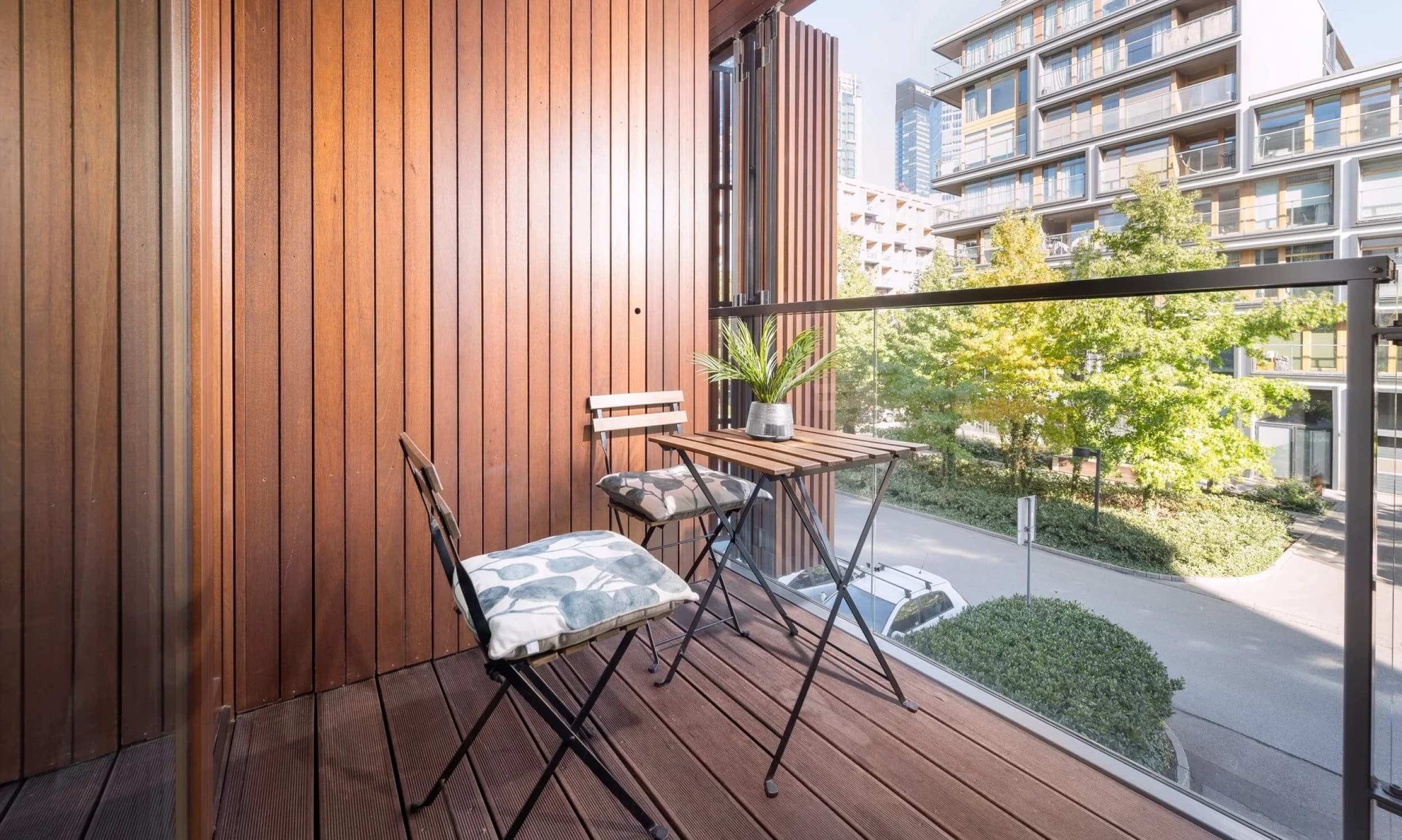 Pobyt w Apartamencie (2 Noce, 1-4 Osoby) | Go Apartments | Warszawa | Wyjątkowy Prezent