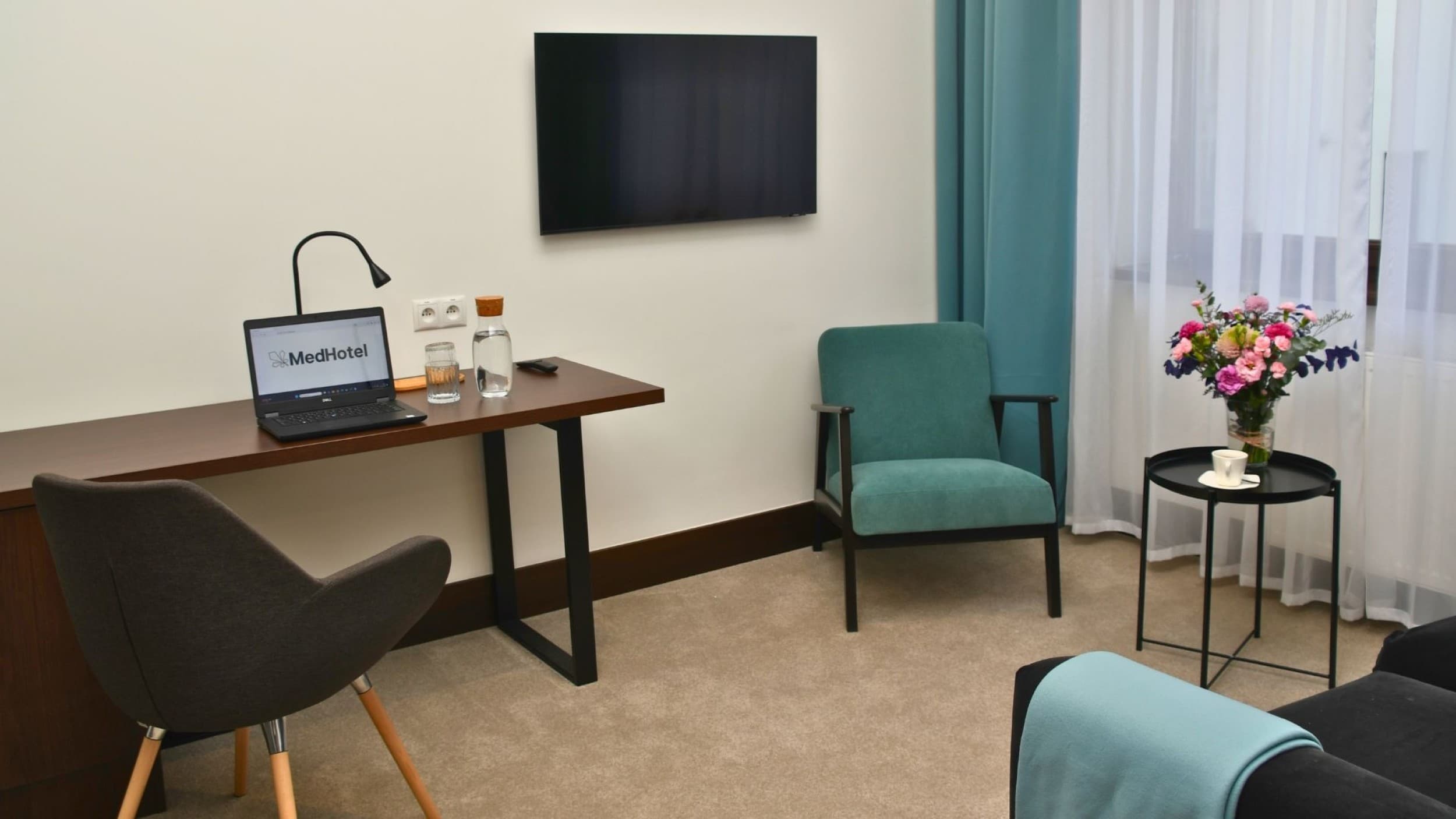 Pobyt w Apartamencie (2 Noce, 1-4 Osoby) | Medotel Krupnicza | Kraków  | Wyjątkowy Prezent