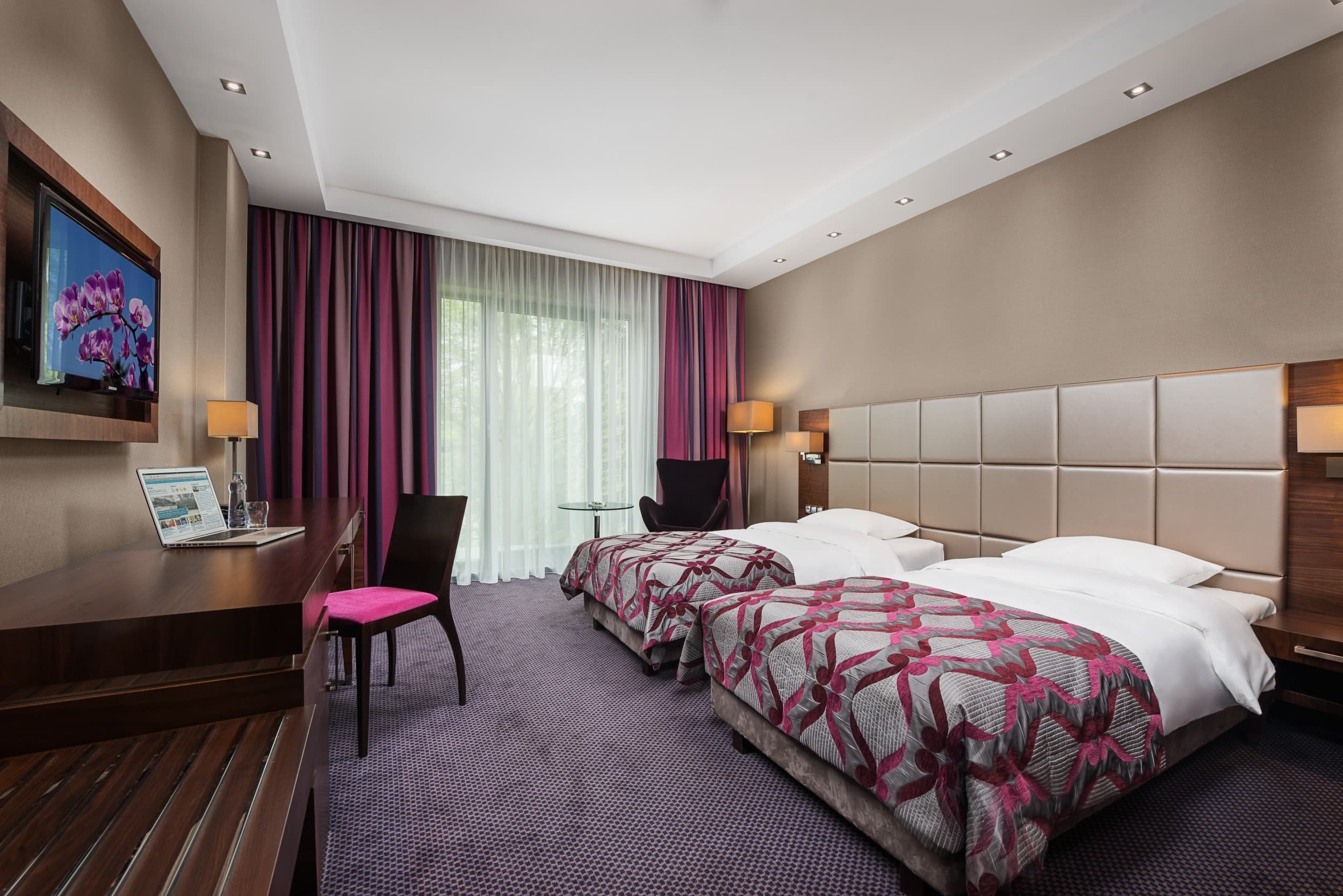 Orientalny Pobyt SPA (2 Noce, 2 Osoby) | Hotel Warszawianka | Jachranka | Wyjątkowy Prezent