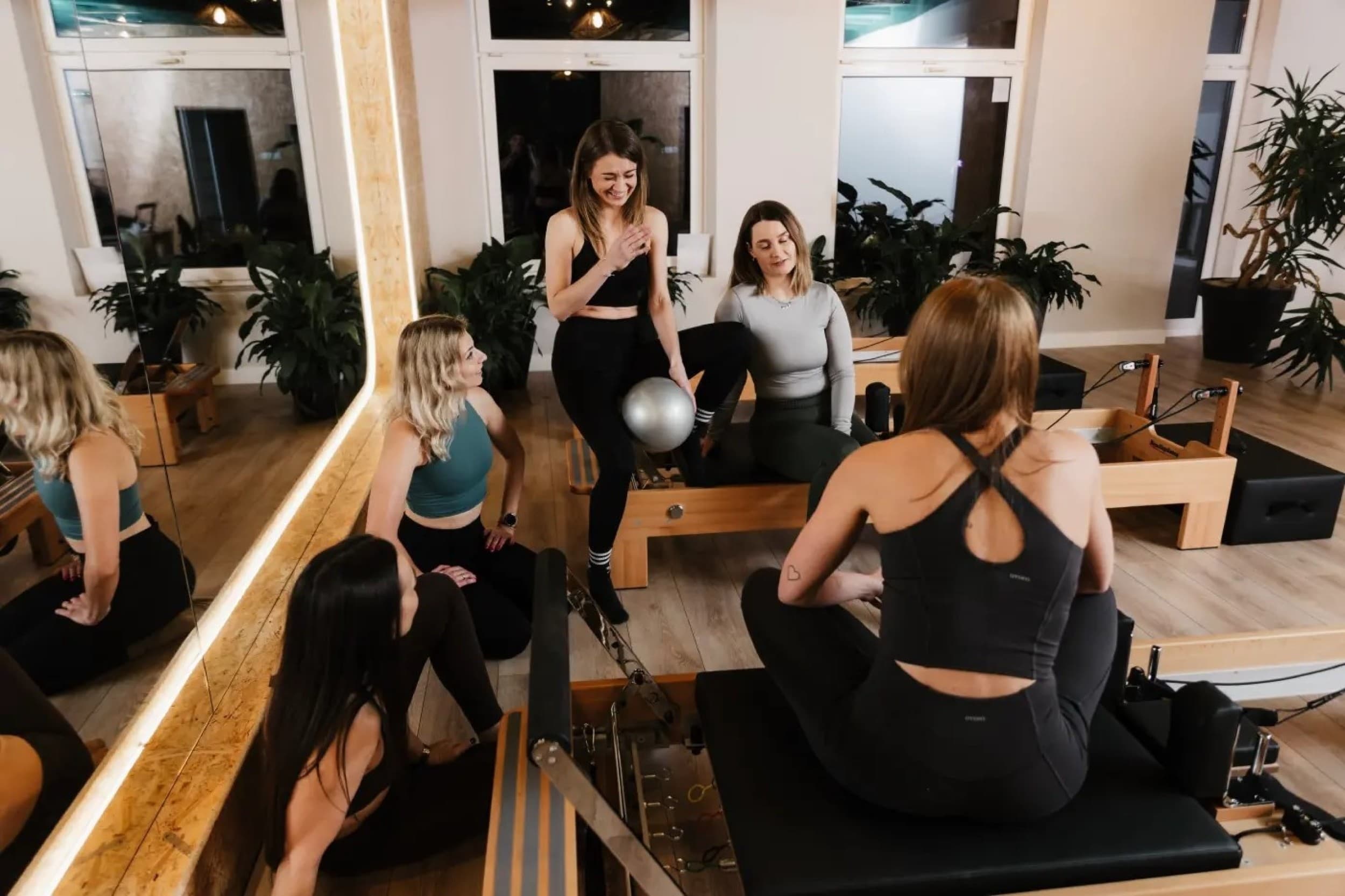 Lekcja Pilatesu Reformer | Tychy