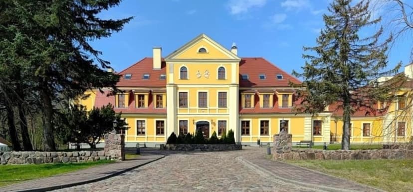 Romantyczny Pobyt (2 Noce, 2 Osoby) | Pałac w Rymaniu | Rymań 