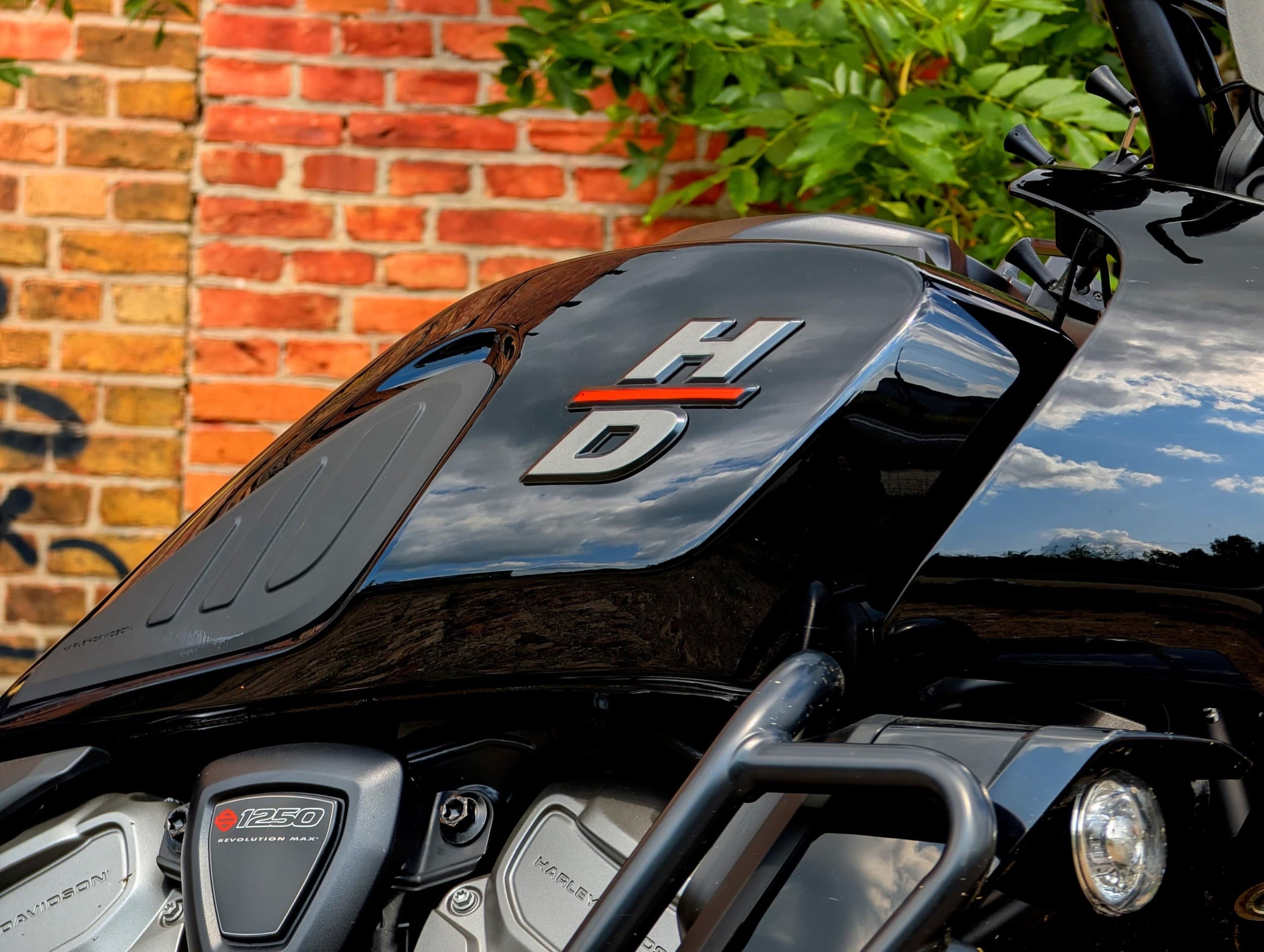 Całodzienna Wyprawa Motocyklem Harley-Davidson Pan America 1250 | Wiele Lokalizacji | Wyjątkowy Prezent