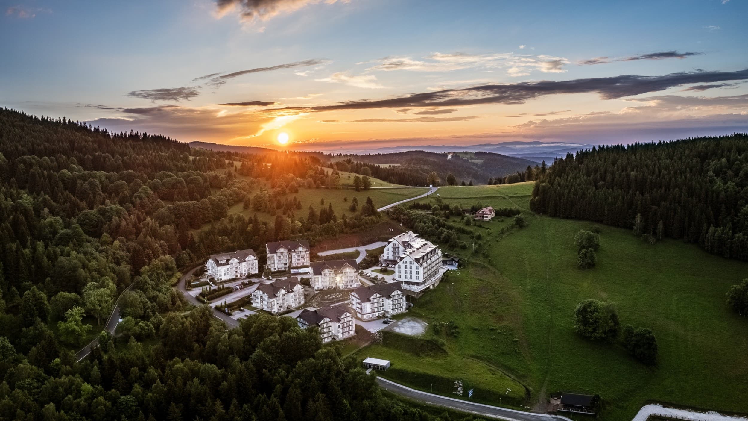 Odprężający Pobyt w Górach | Sun & Snow Czarna Góra Resort | Wiele Lokalizacji | Wyjątkowy Prezent