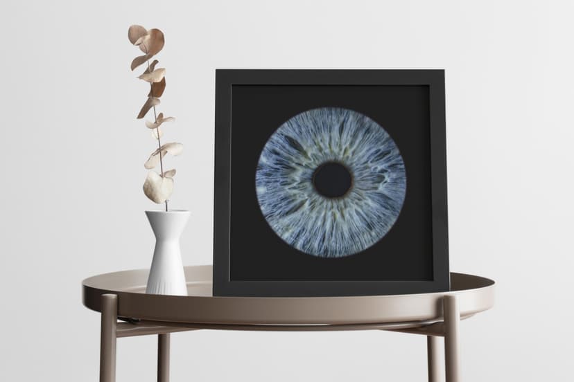 Artystyczne Zdjęcie Tęczówki Oka – Format 20x20 cm | Łódź