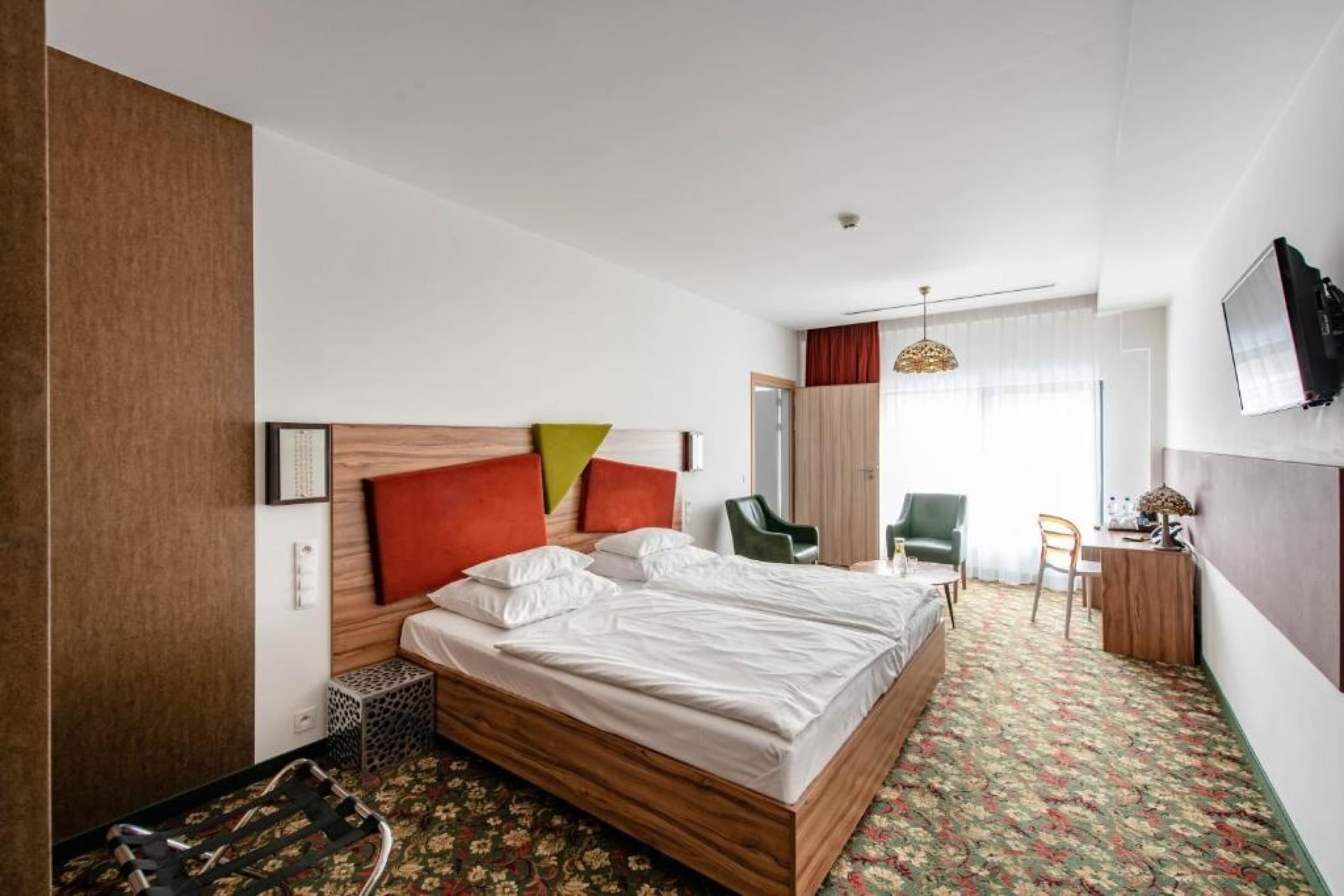Urokliwy Pobyt (2 Noce, 2 Osoby) | Hotel Lenart | Wieliczka 