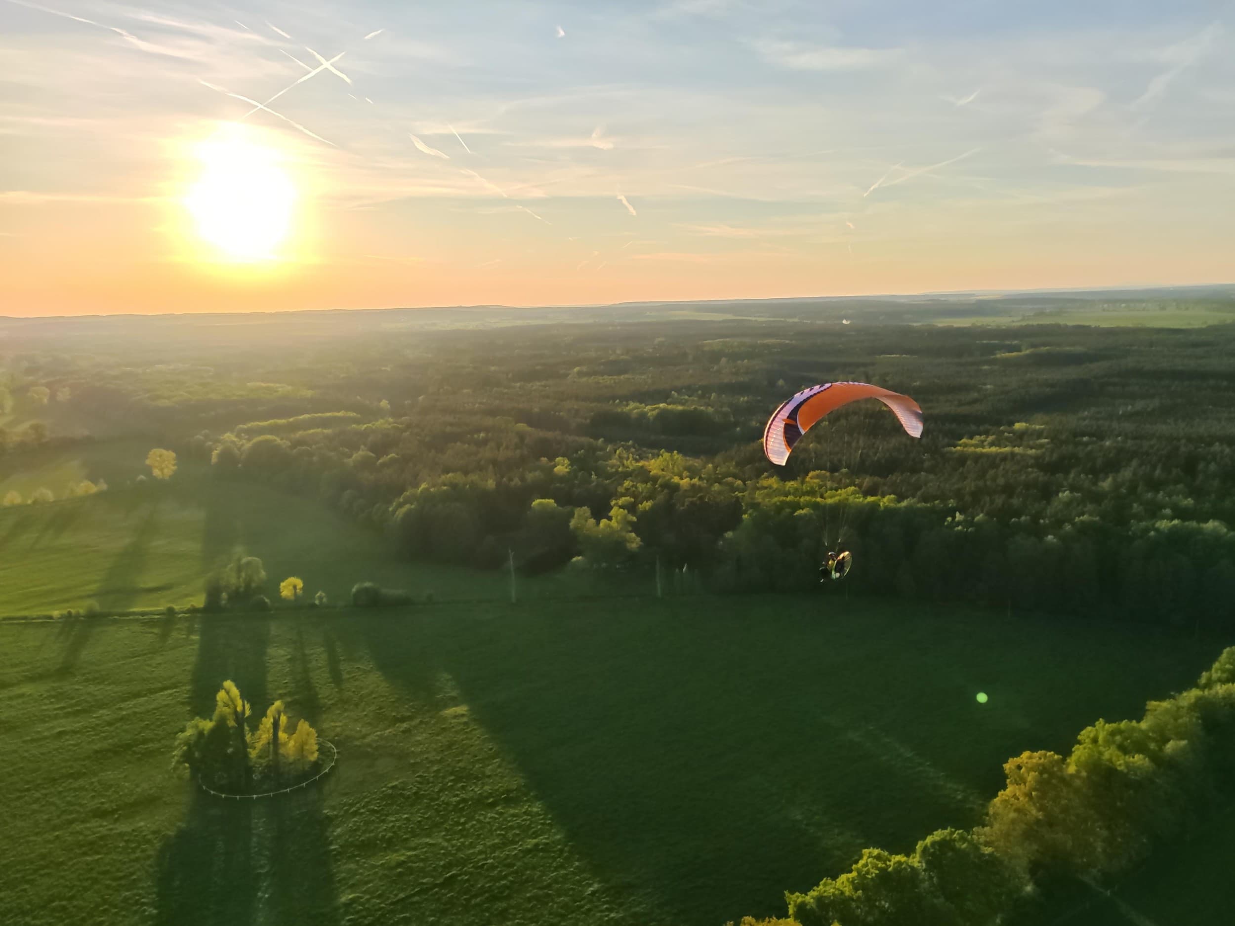 Lot Motoparalotnią z Filmowaniem (25 minut) | Przylep  | Wyjątkowy Prezent
