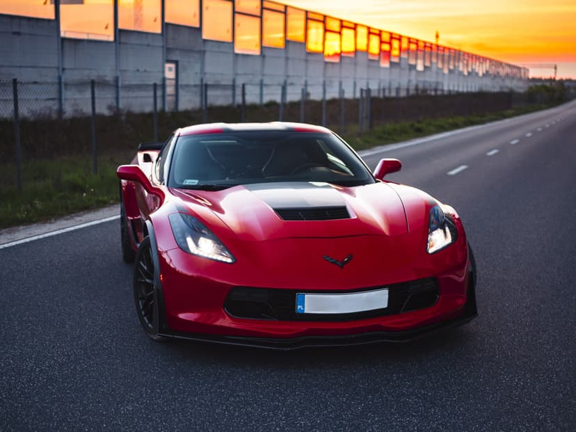 Co-Drive Chevroletem Corvette C7 Ulicami Miasta | Poznań
