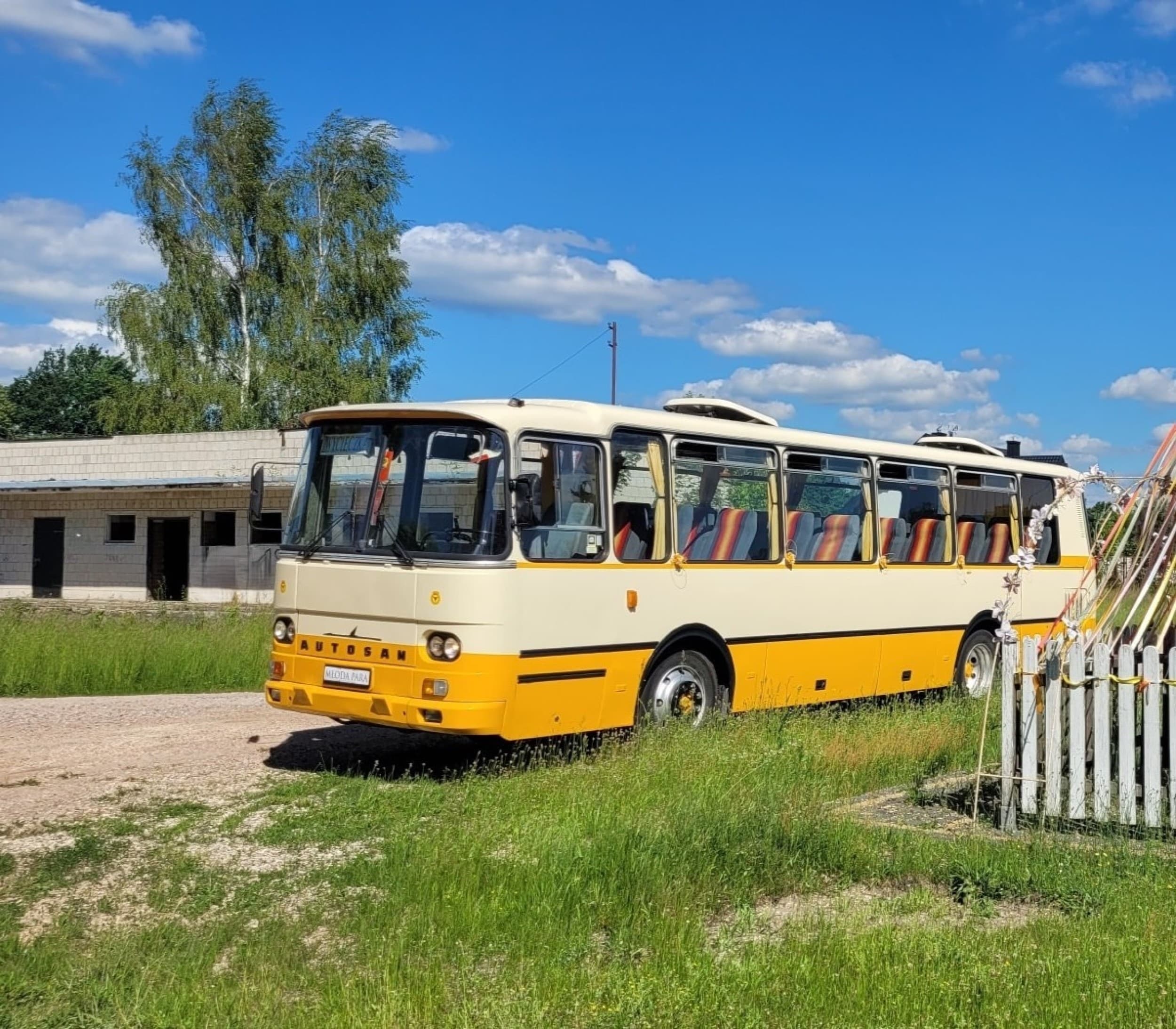 Wycieczka Zabytkowym Autobusem Autosan H9 (4 godziny) | Cisie | Wyjątkowy Prezent