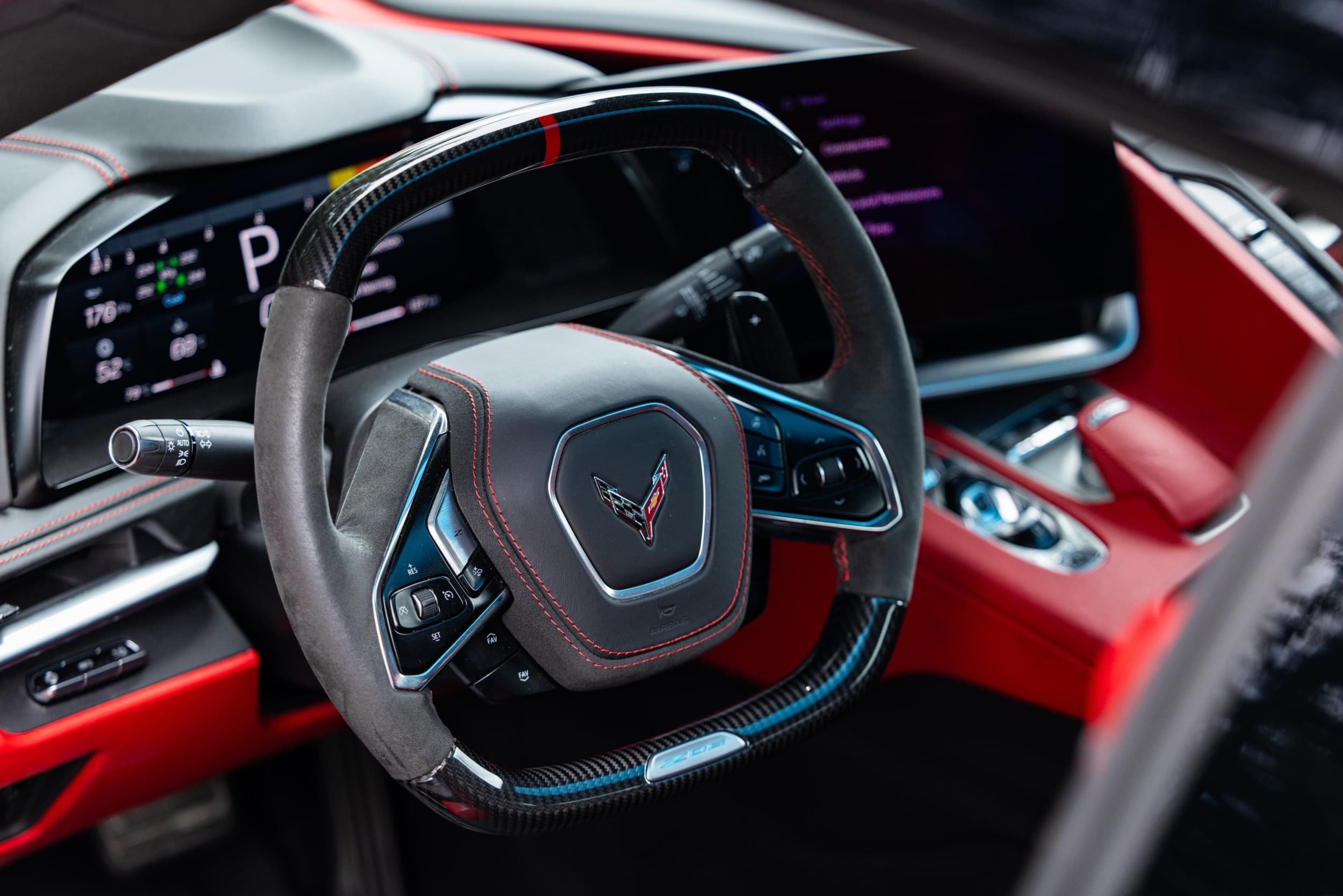 Poprowadź Chevroleta Corvette C8 | 5 okrążeń | Wiele Lokalizacji | Wyjątkowy Prezent