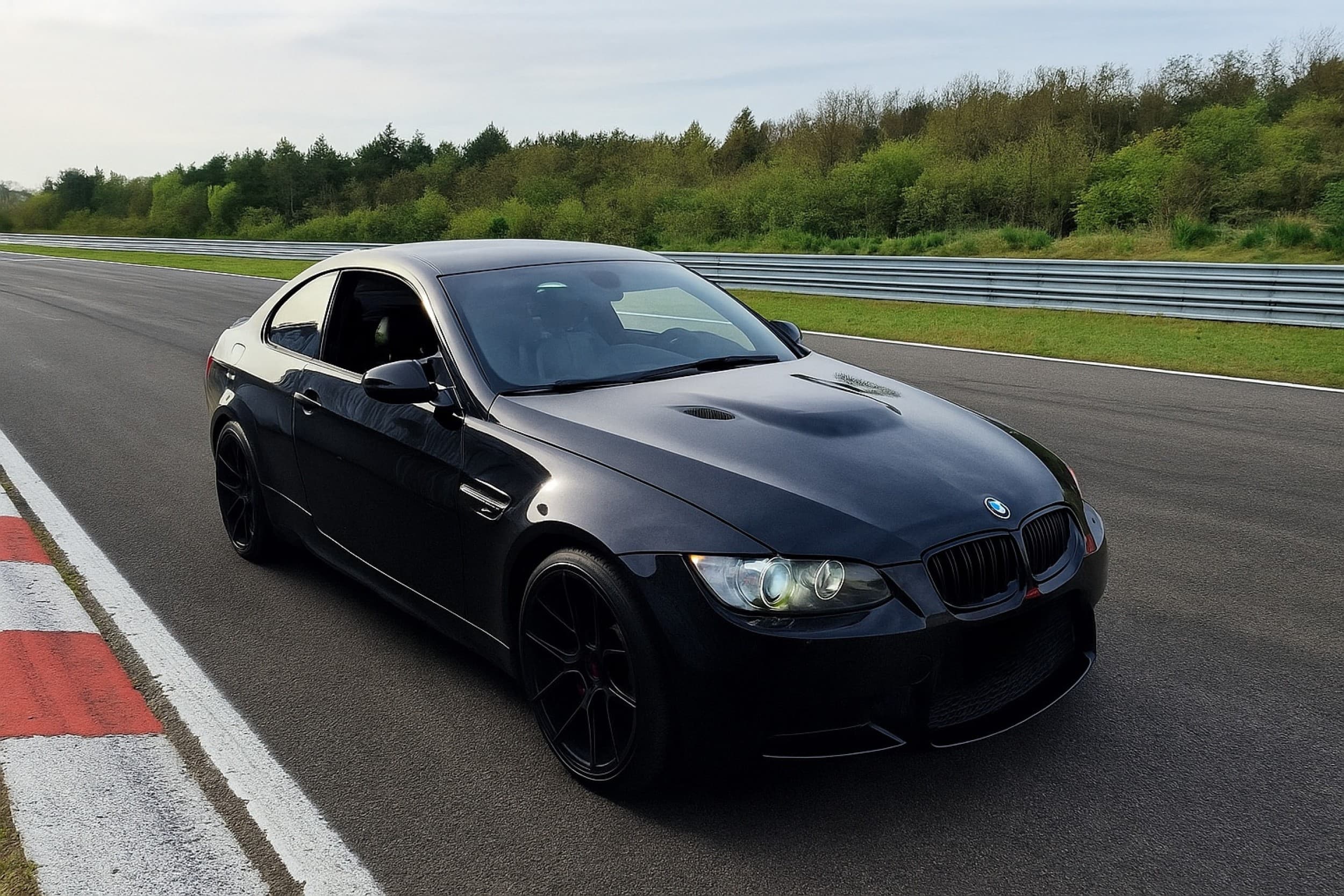 Poprowadź BMW M3 | 10 okrążeń | Toruń
