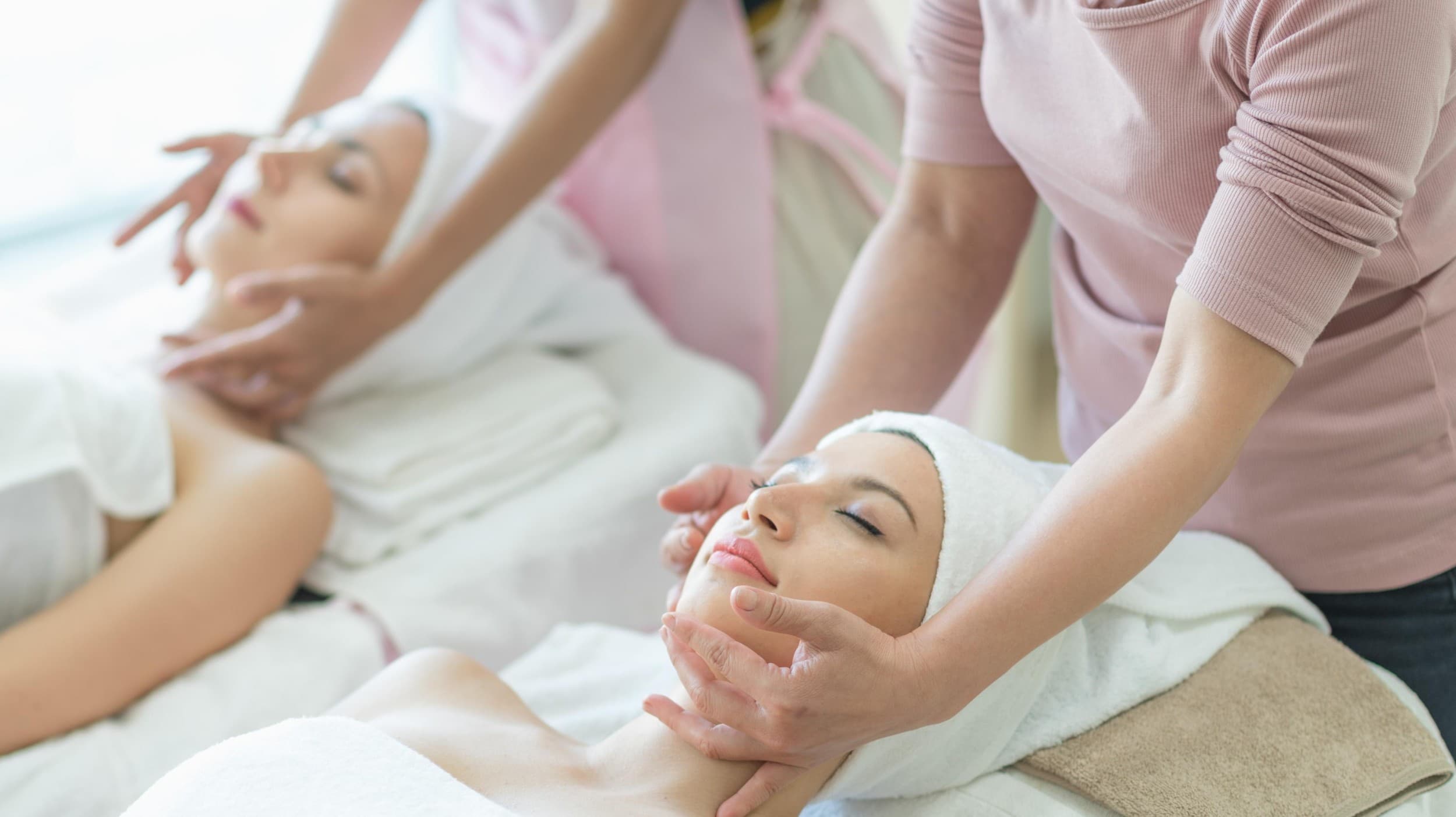 Rytuał Head SPA “Supreme Shea Head & Face Spa” dla Przyjaciółek | Leszno | Wyjątkowy Prezent