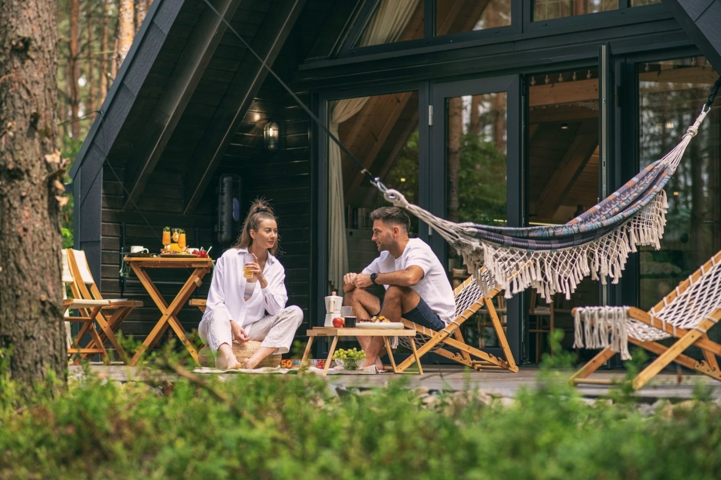 Odprężający Pobyt w Leśnym Domku (2 Noce, 2 Osoby) | Bajka Hotel & Resort | Grodziec | Wyjątkowy Prezent